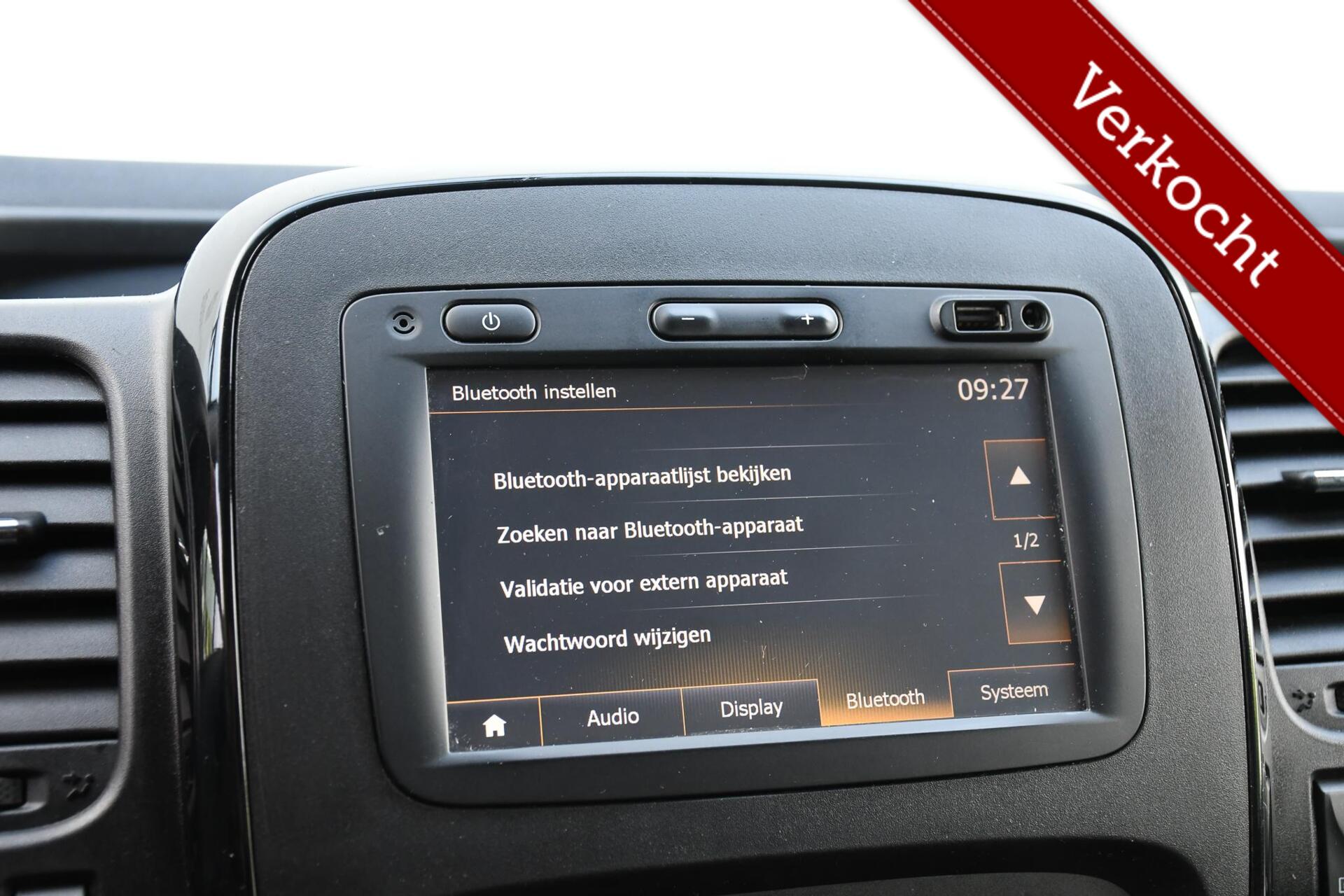 Foto van Opel Vivaro-b