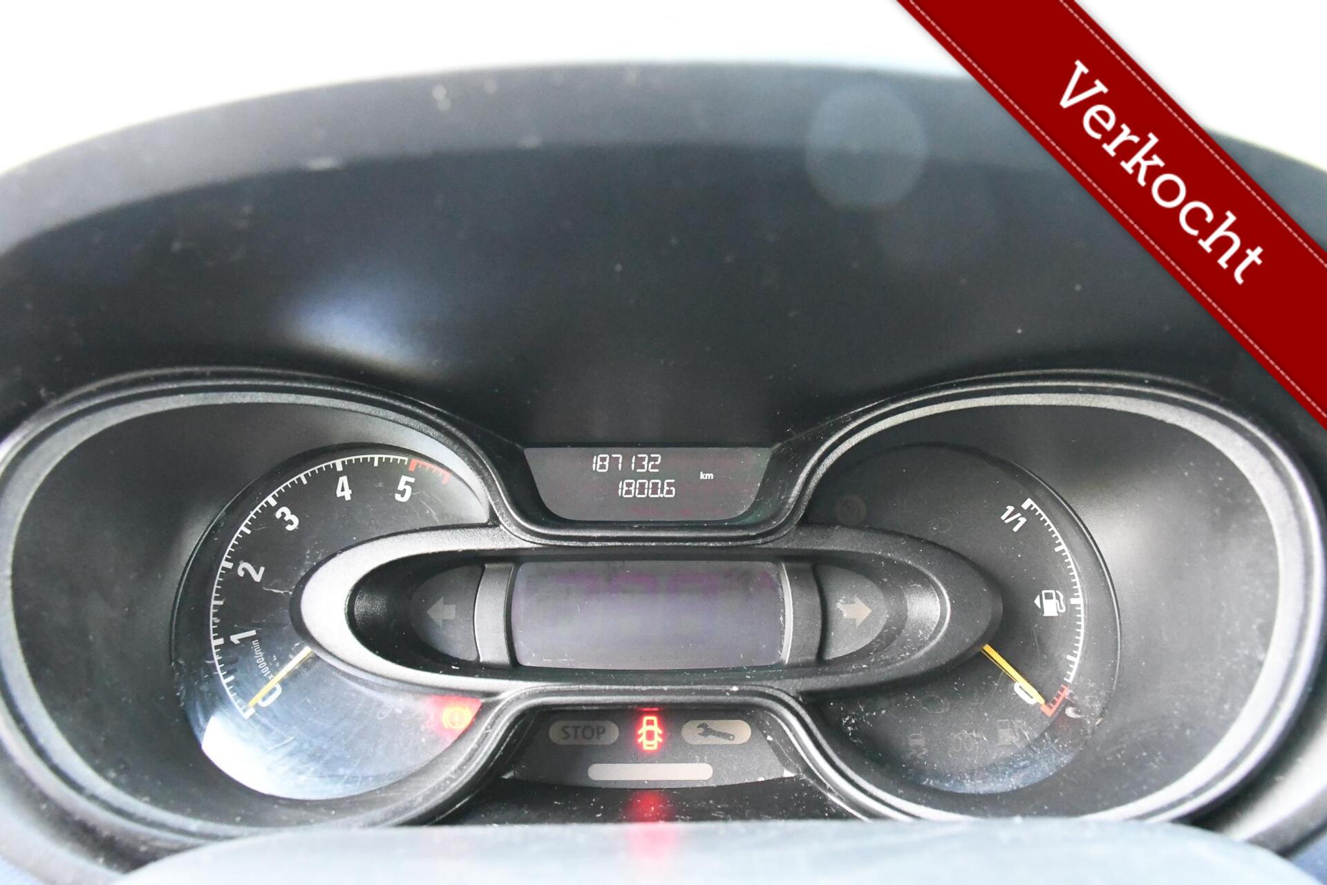 Foto van Opel Vivaro-b