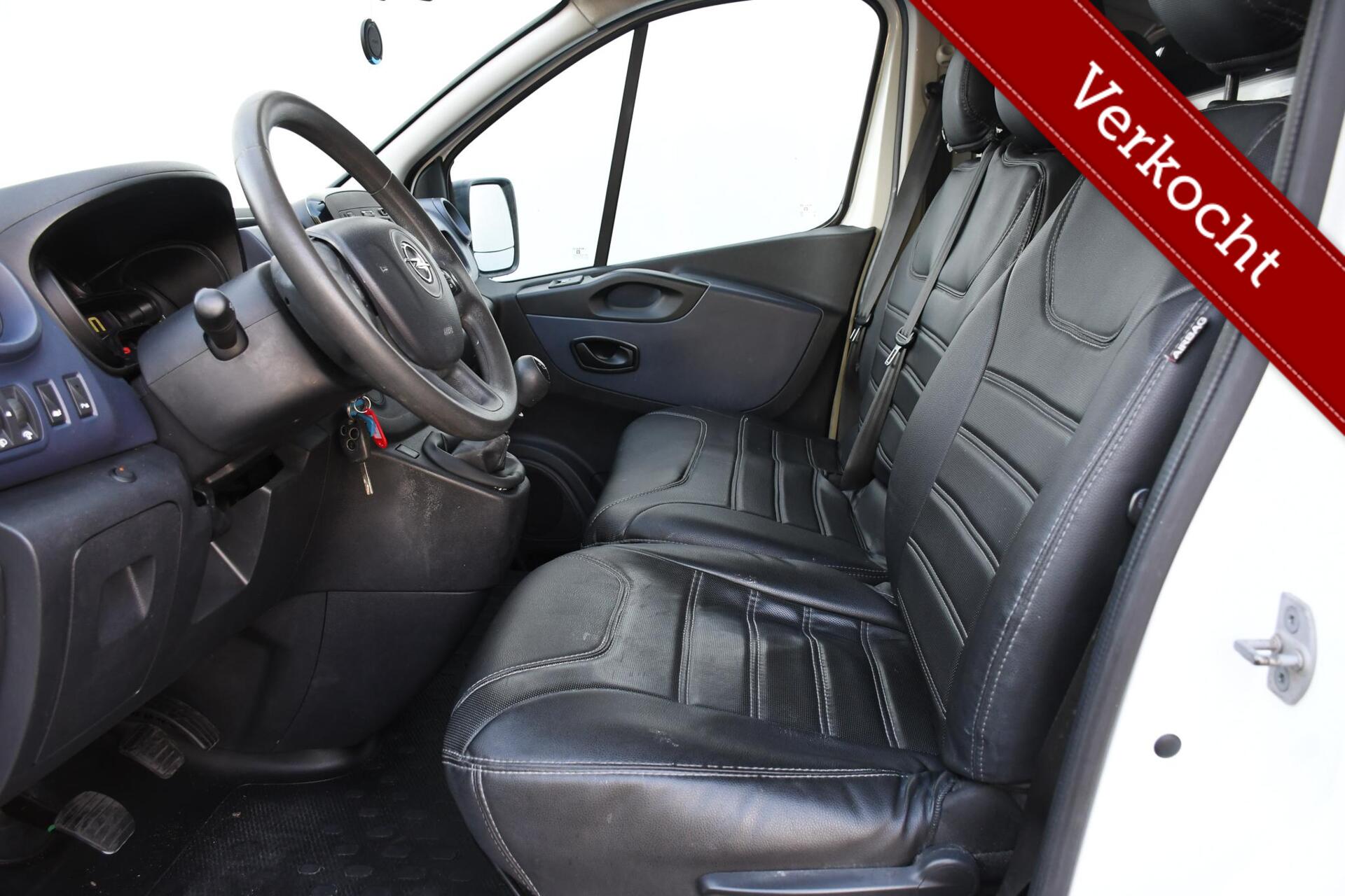 Foto van Opel Vivaro-b