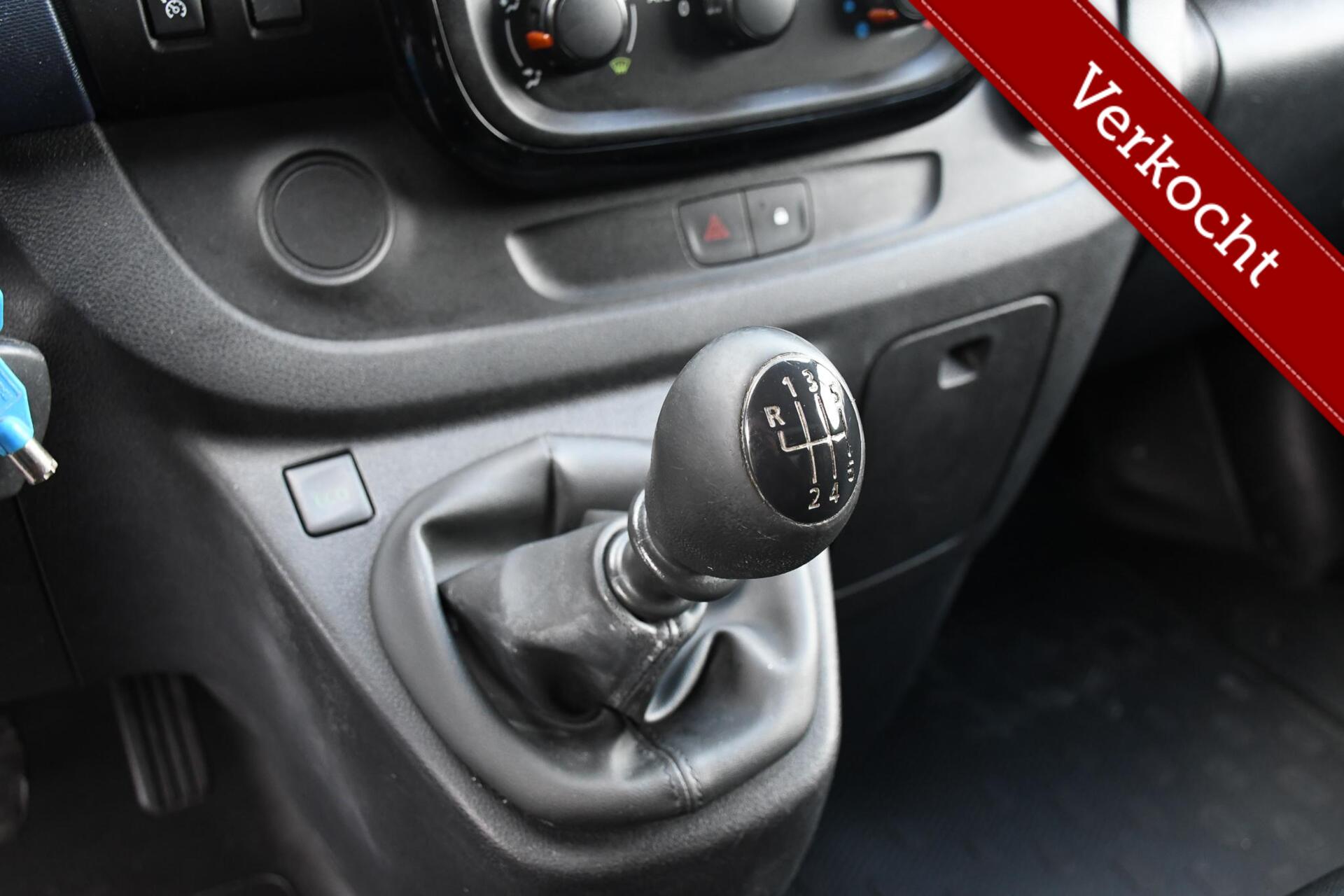 Foto van Opel Vivaro-b