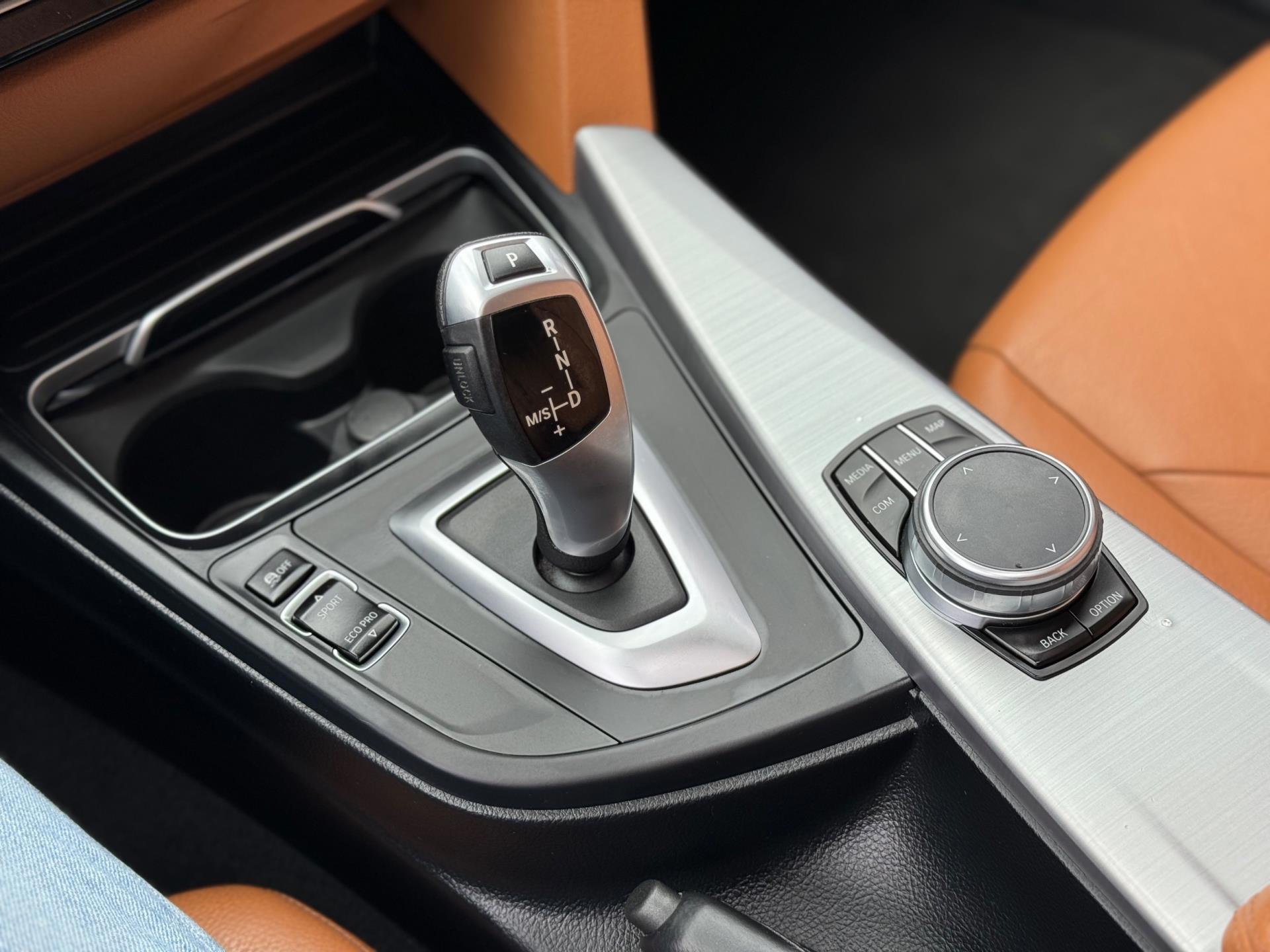 Foto van BMW 320i