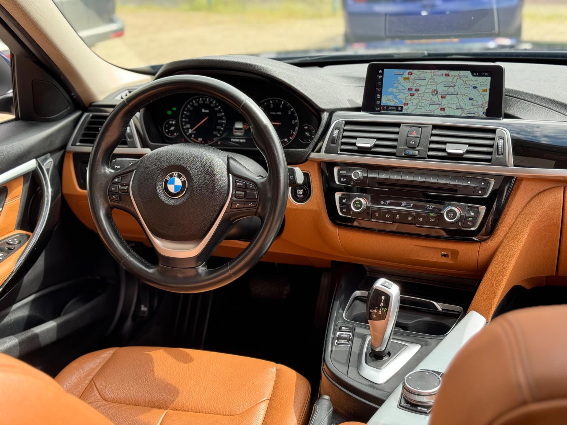 Foto van BMW 320i