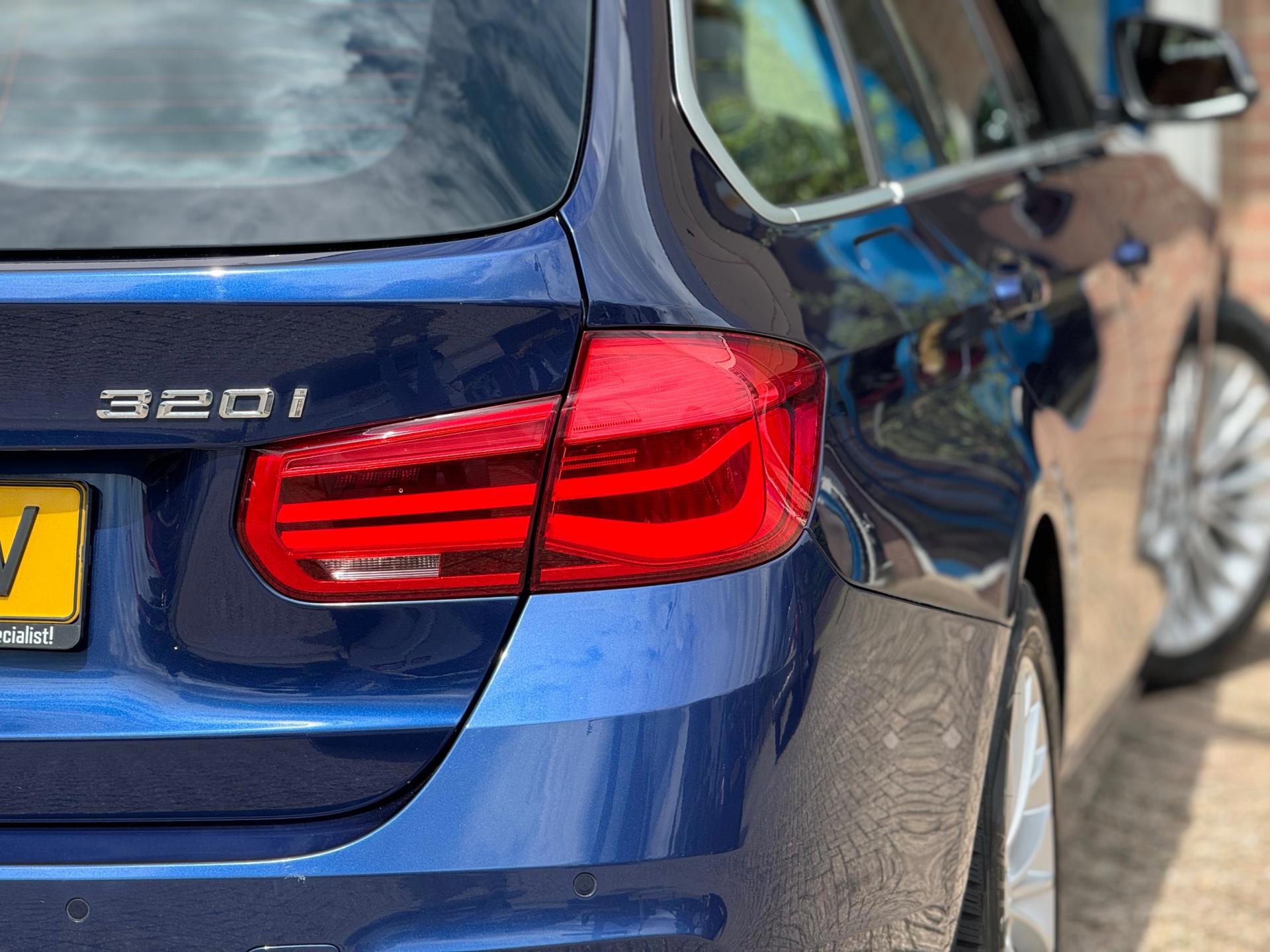 Foto van BMW 320i