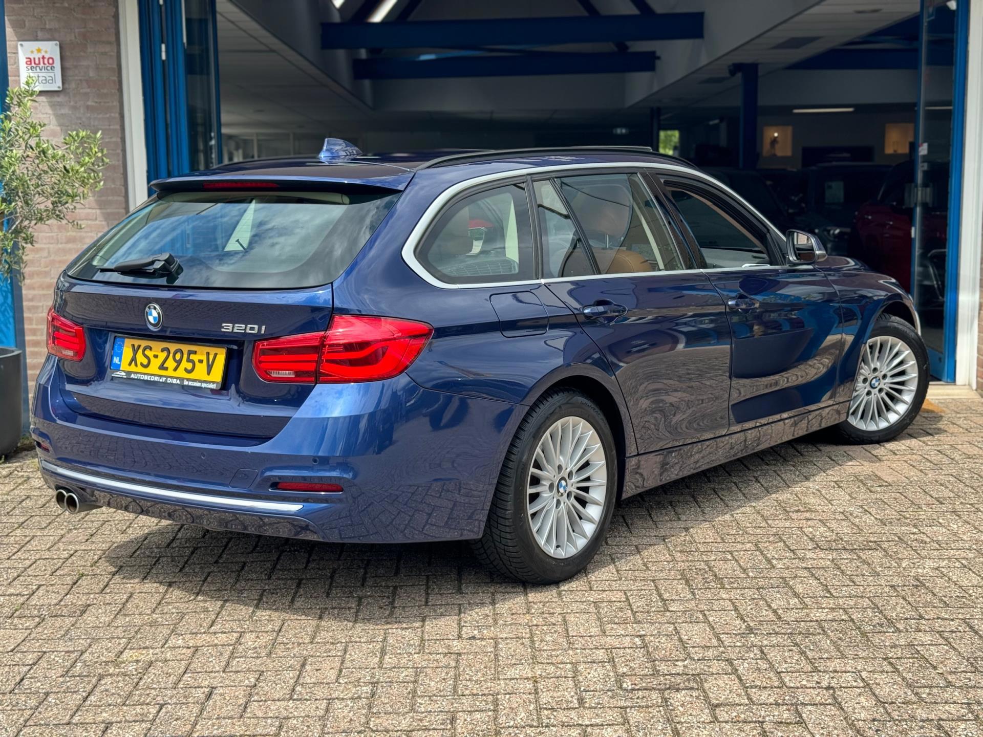 Foto van BMW 320i