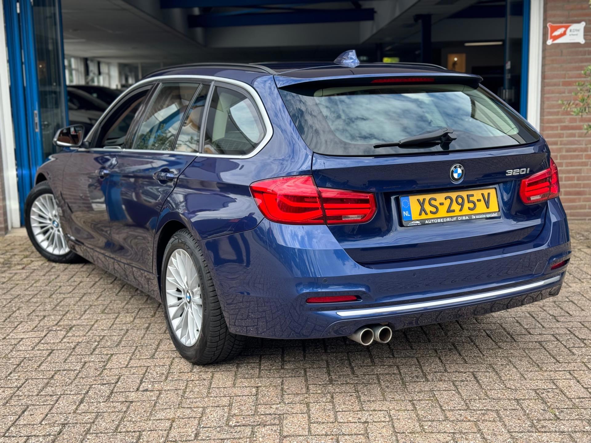Foto van BMW 320i