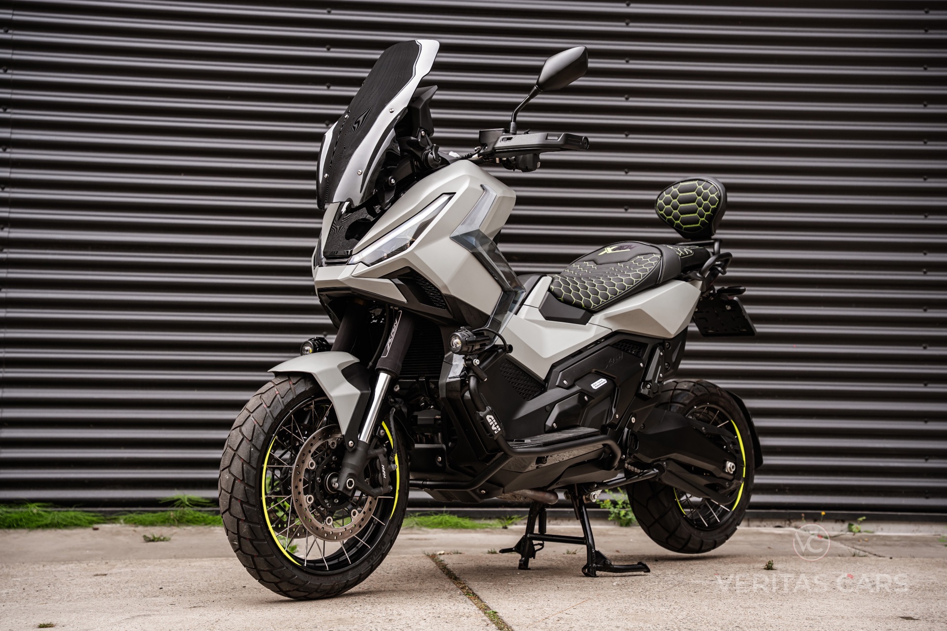 Foto van Honda Adv750