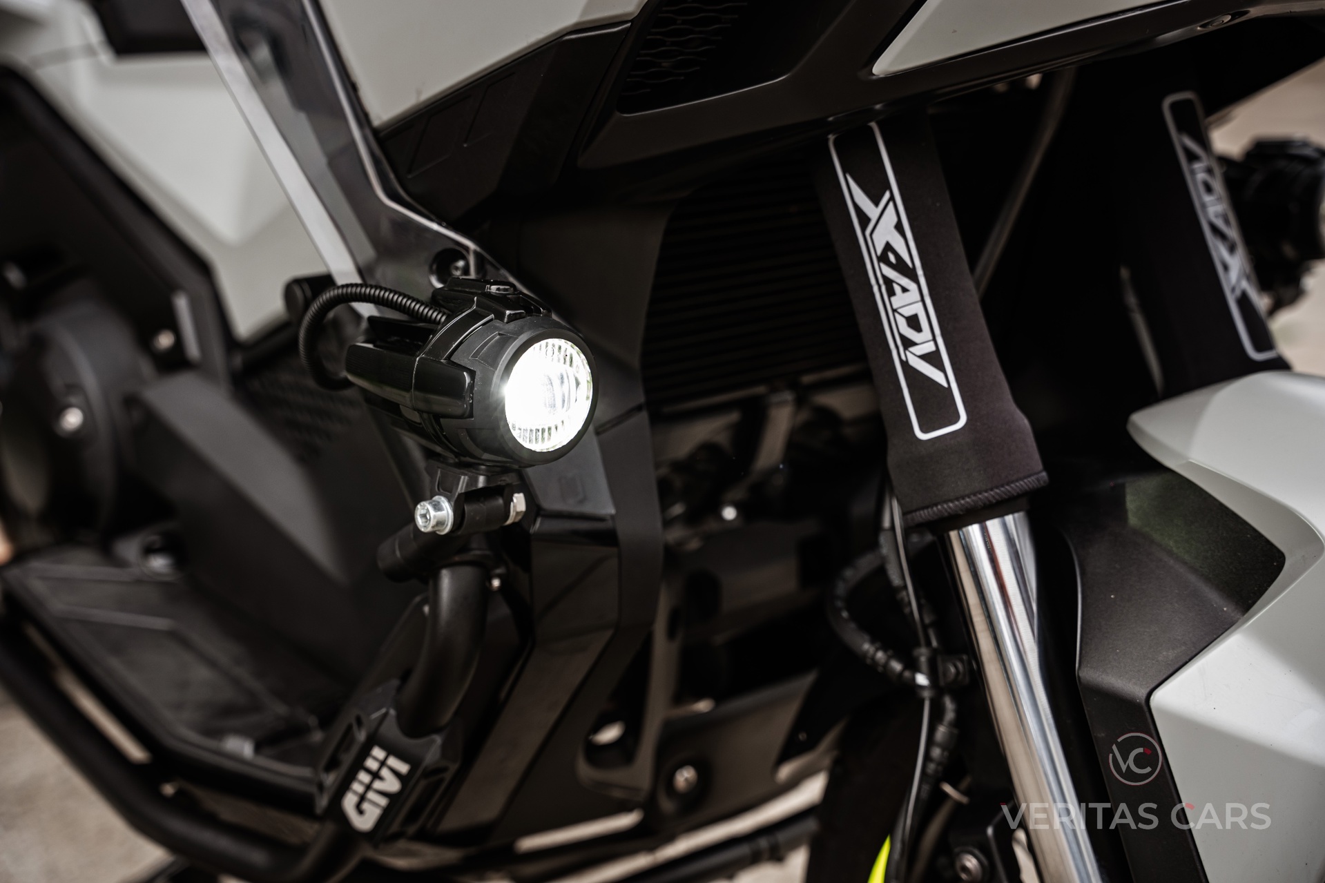 Foto van Honda Adv750
