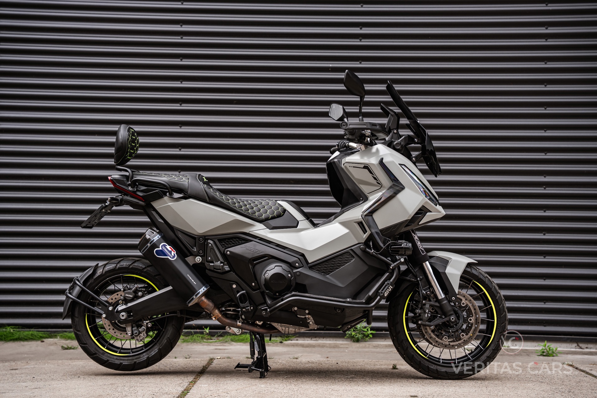 Foto van Honda Adv750