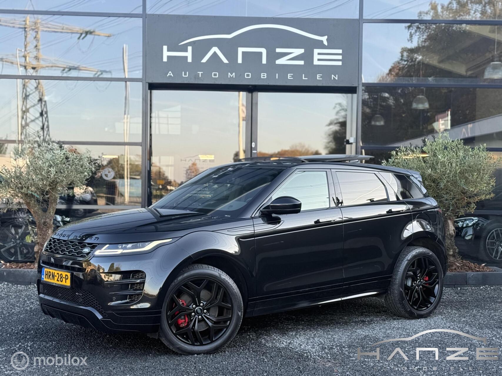 Land Rover Range Rover Evoque P300e AWD R-Dynamic HSE Pano HUD 2022 - voorkant