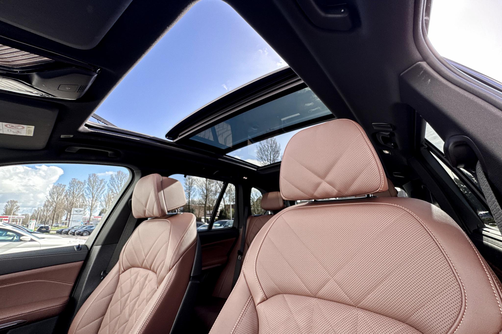 Foto van BMW X5 Xdrive50e