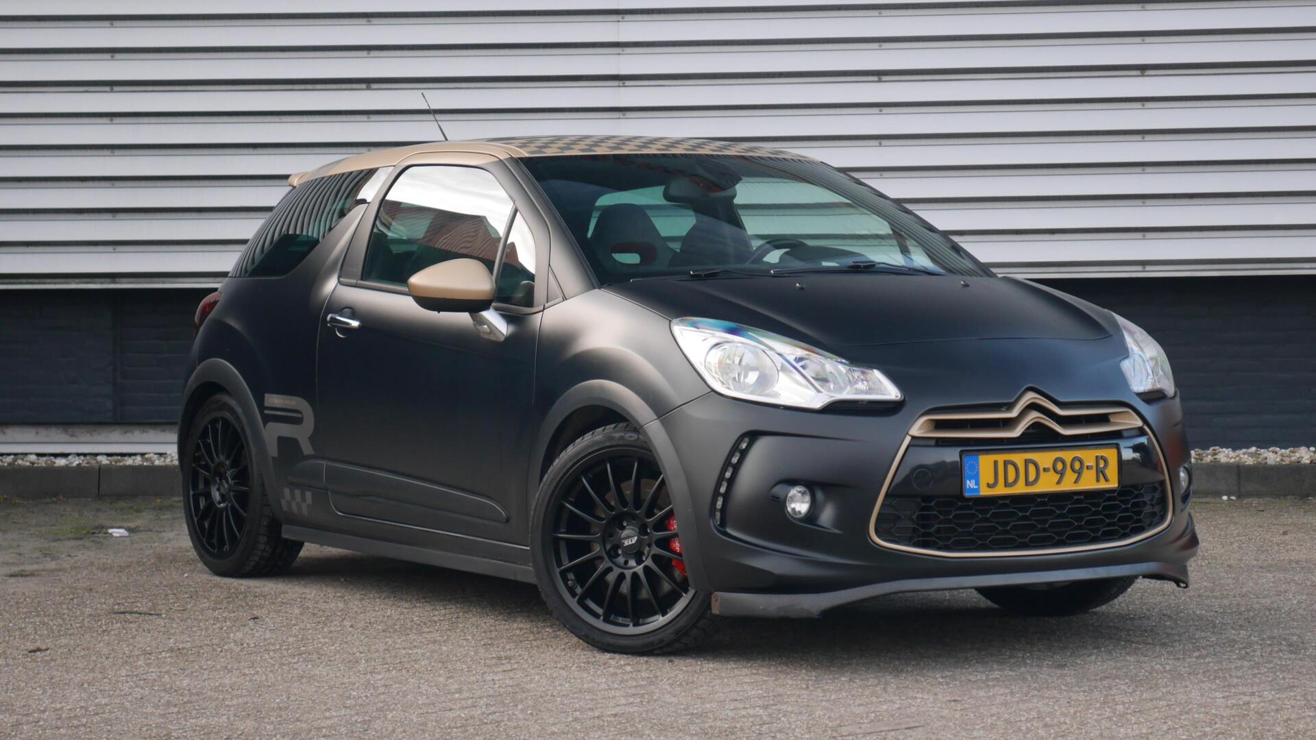 Citroen Ds3 Racing Racing|1.6 THP 207PK|Matte zwart|Carbon fibre 2013 - voorkant