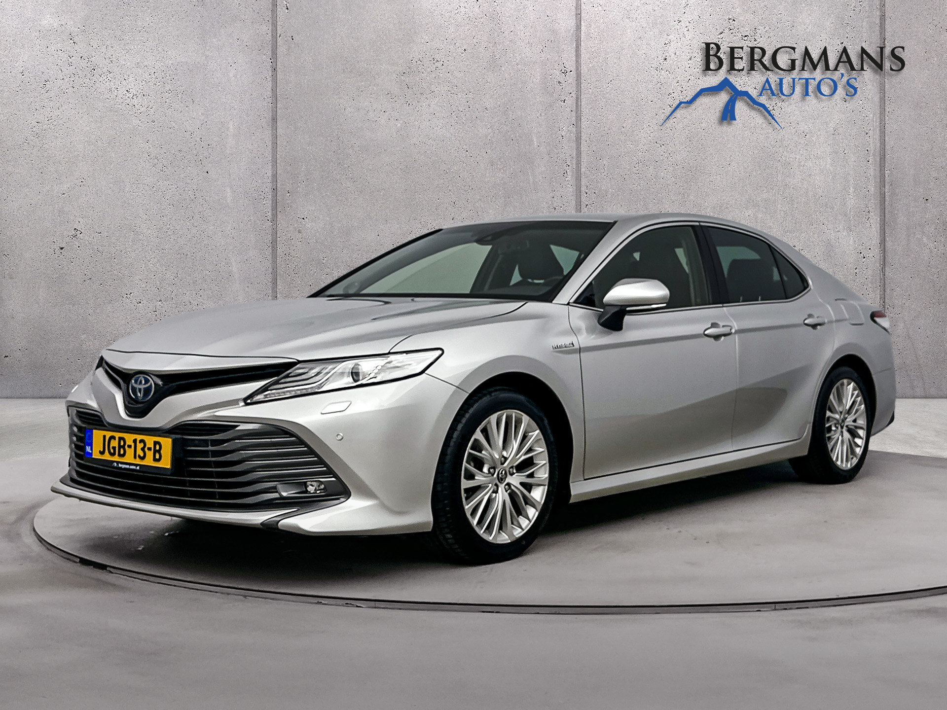 Toyota Toyota Camry 2.5 Hybrid Executive 2019 - voorkant