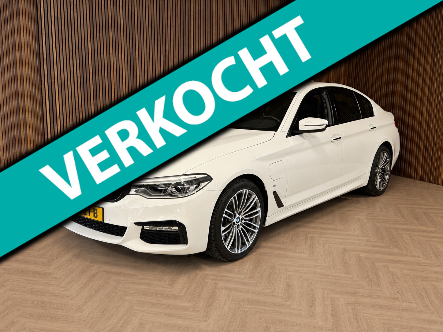 BMW 530e Iperformance 530e iPerformance High Executive 2018 - voorkant