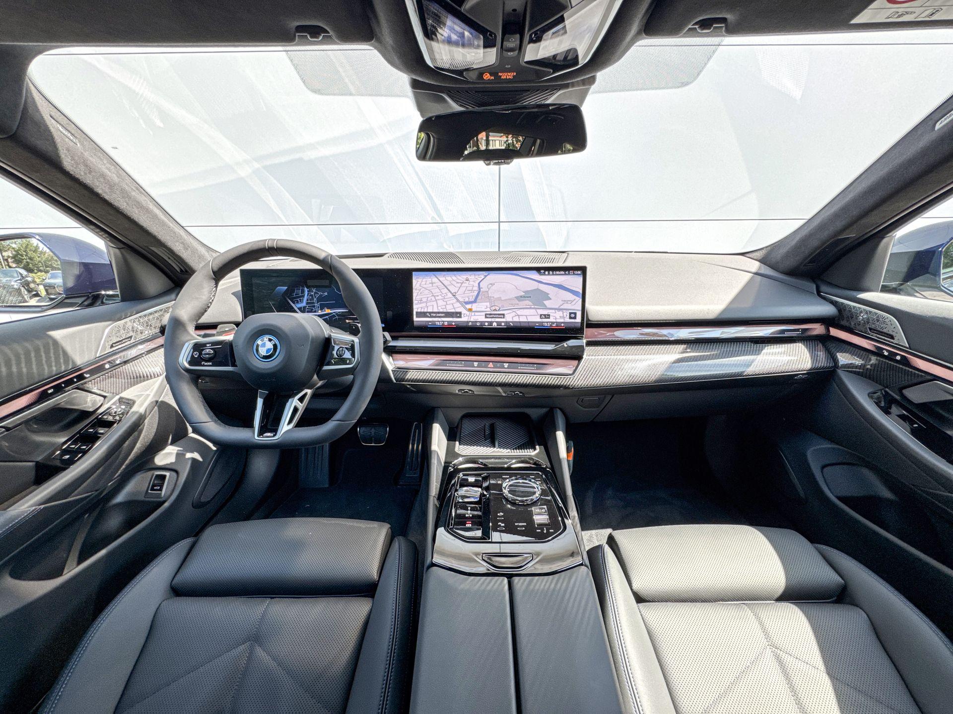 Foto van BMW 550e xDrive