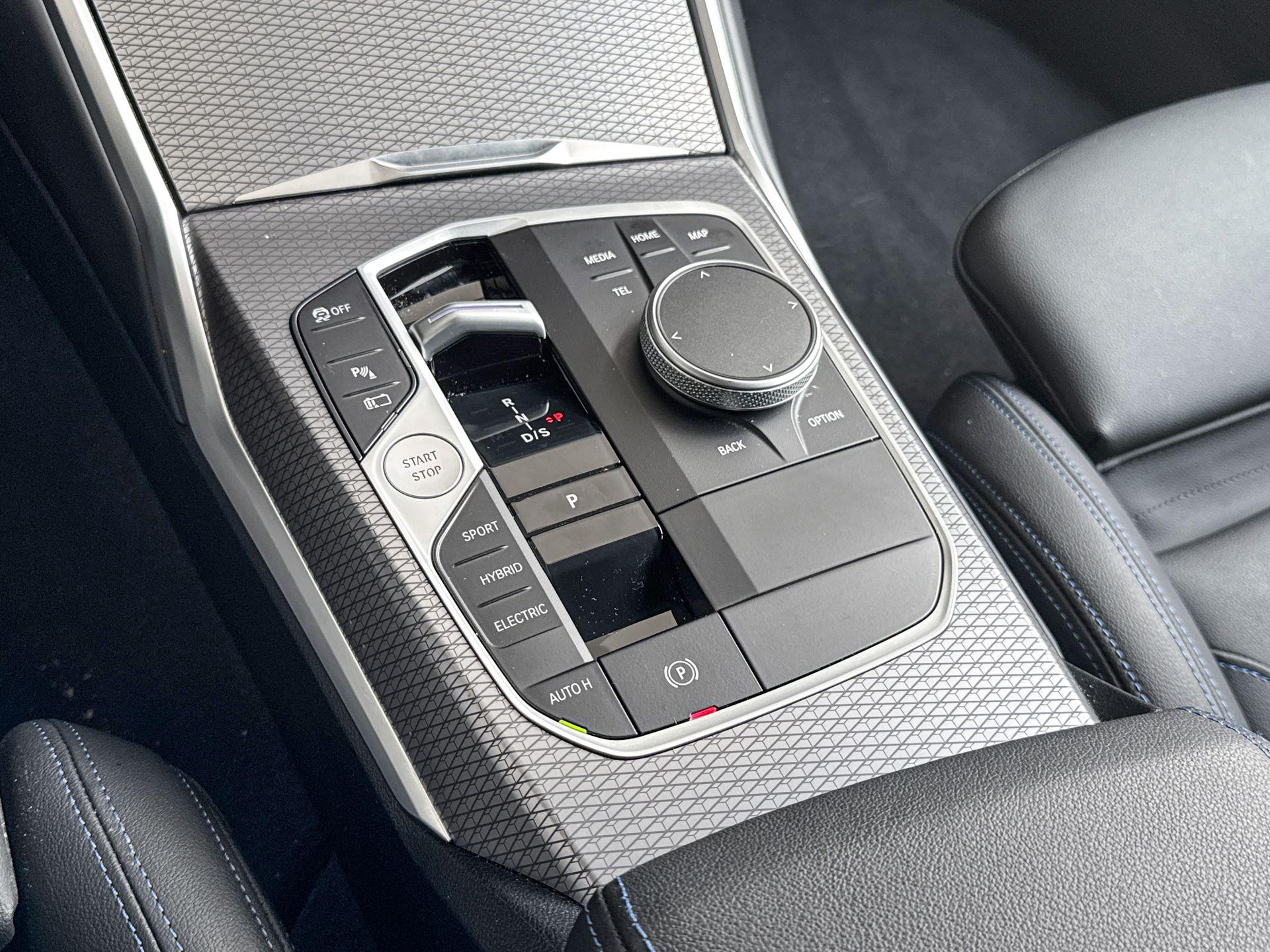 Foto van BMW 330e