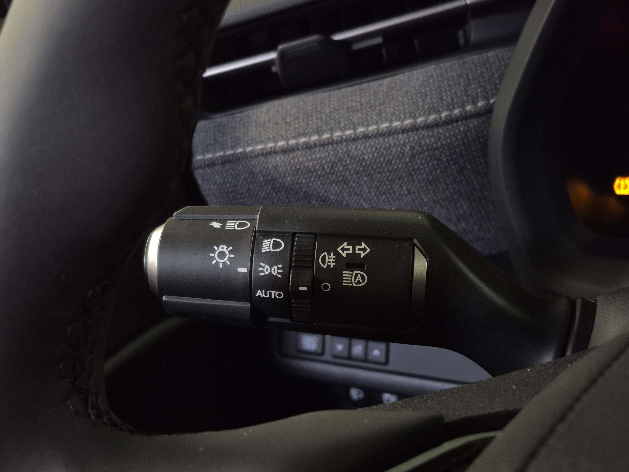 Foto van Lexus Lexus LBX