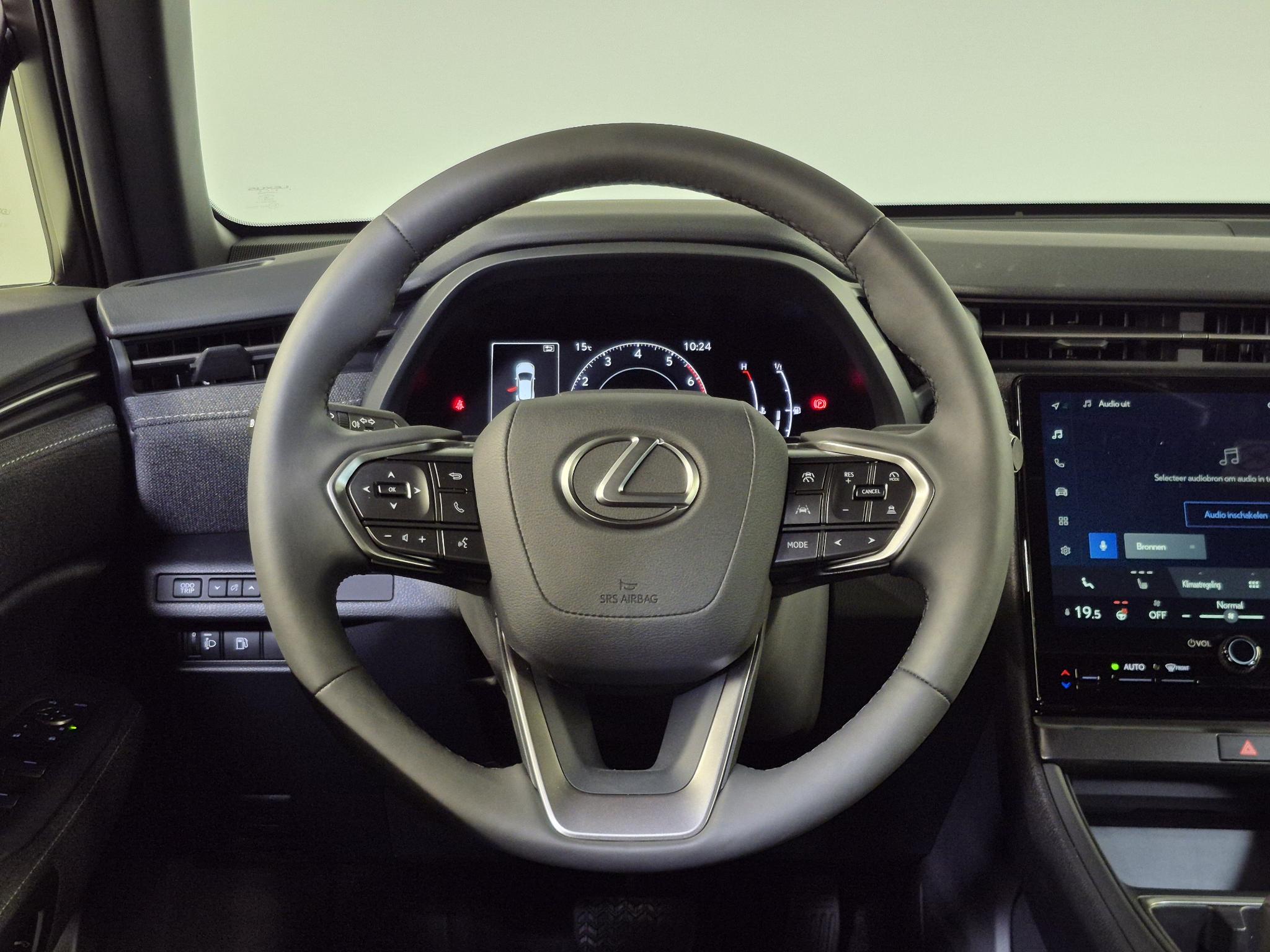 Foto van Lexus Lexus LBX