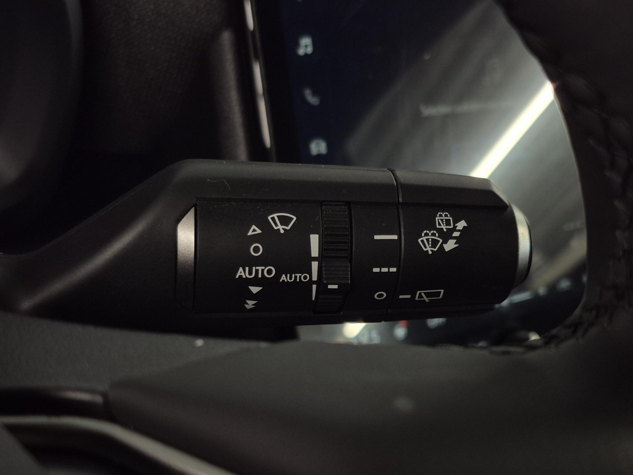 Foto van Lexus Lexus LBX
