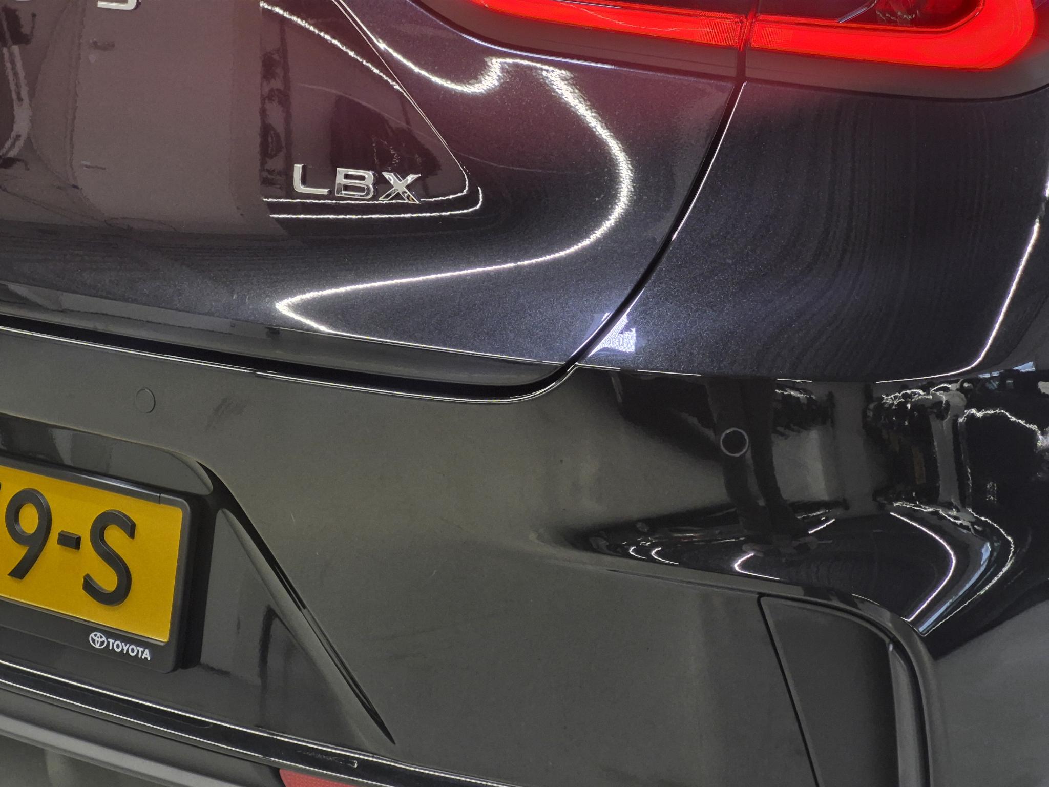 Foto van Lexus Lexus LBX