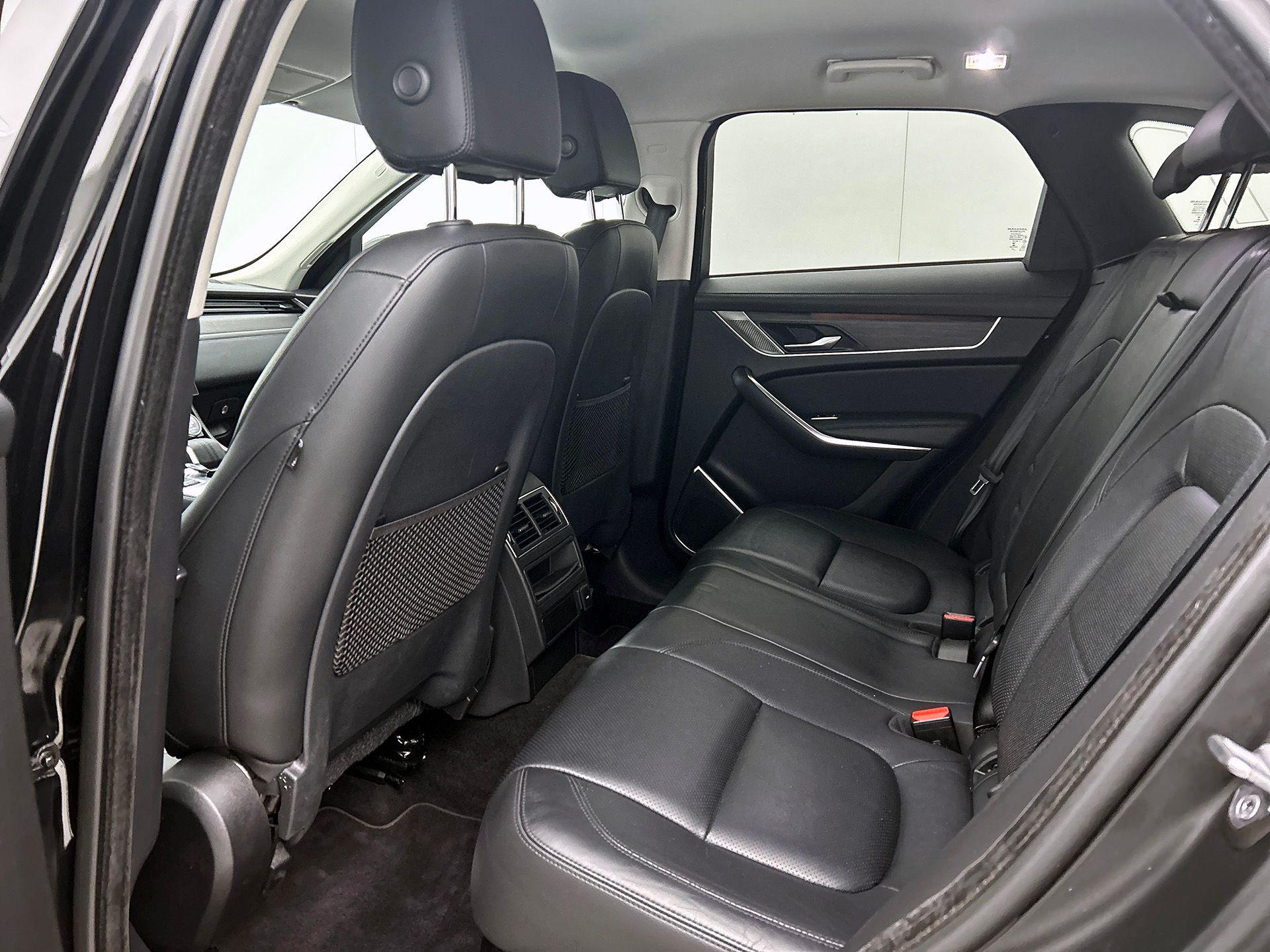 Foto van Jaguar Jaguar F-pace