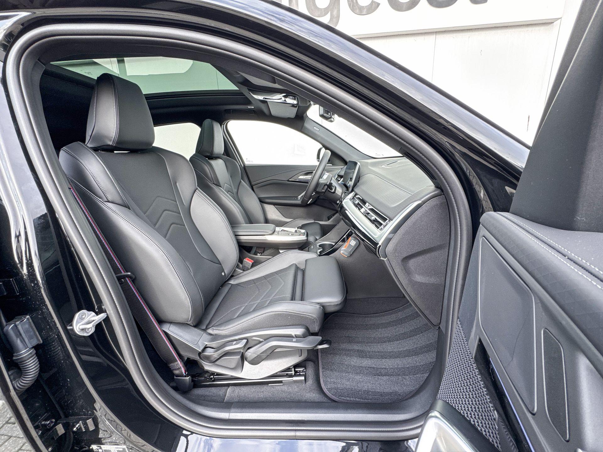 Foto van BMW Ix2 Edrive20