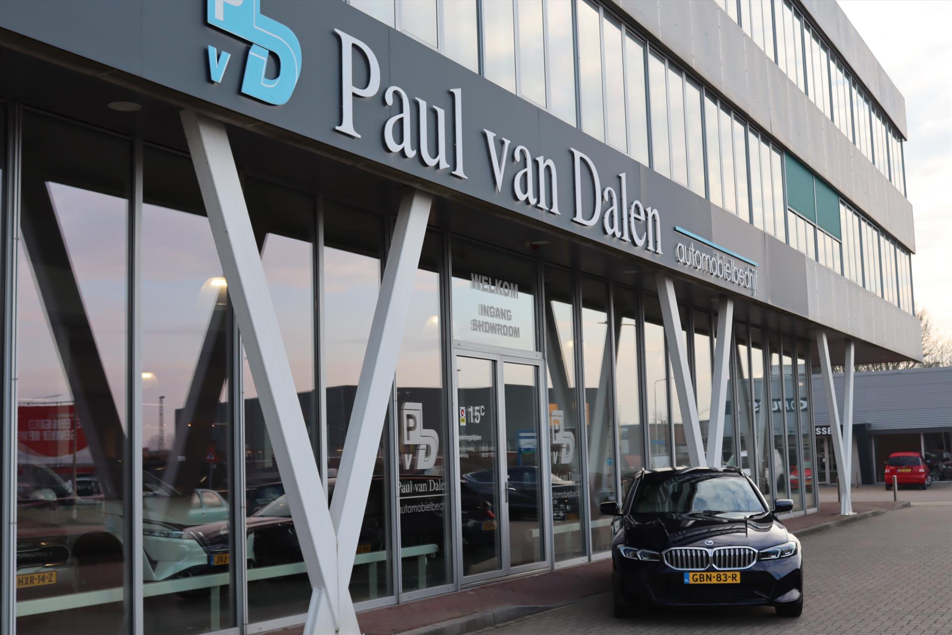 Foto van BMW 330e xDrive