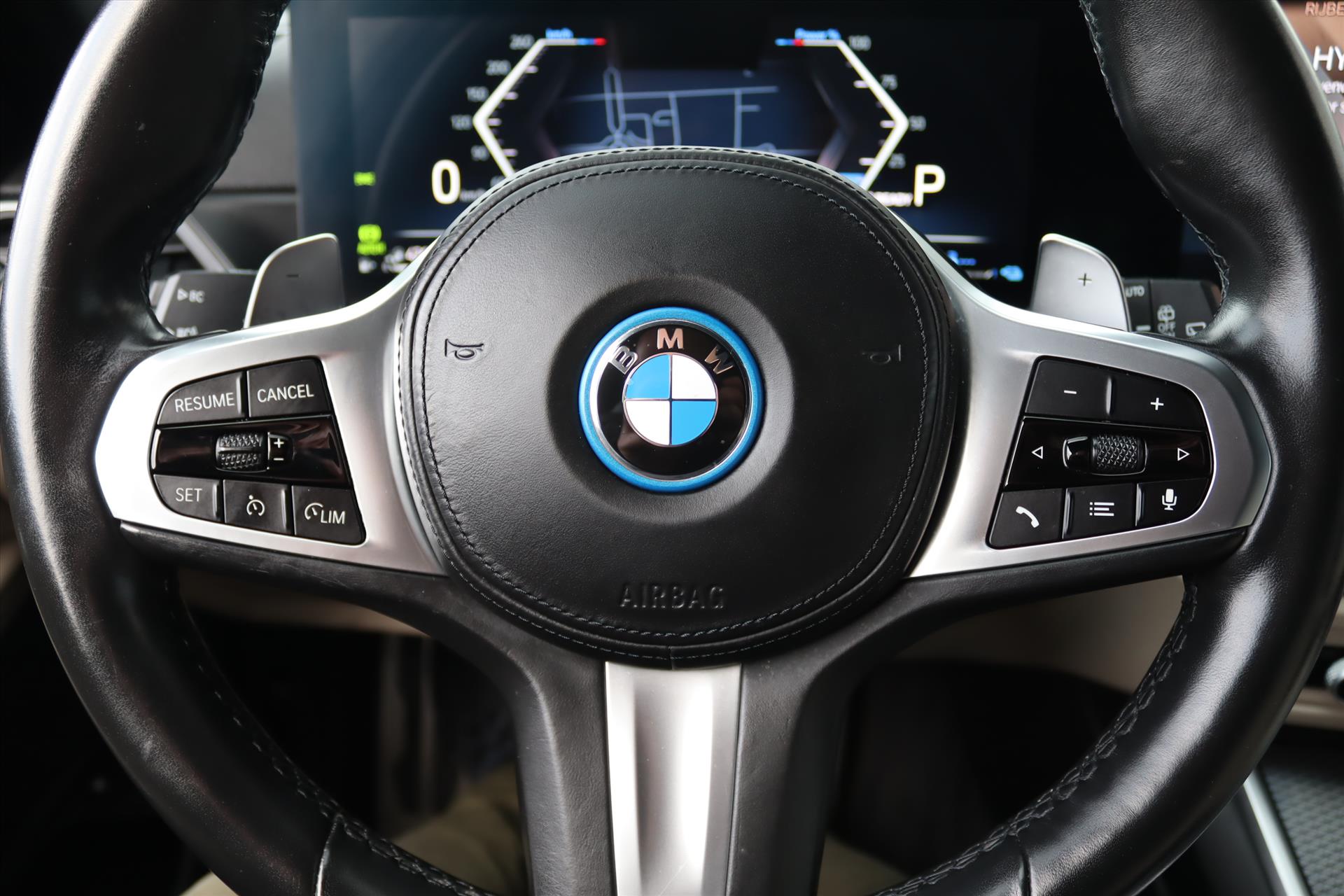 Foto van BMW 330e xDrive