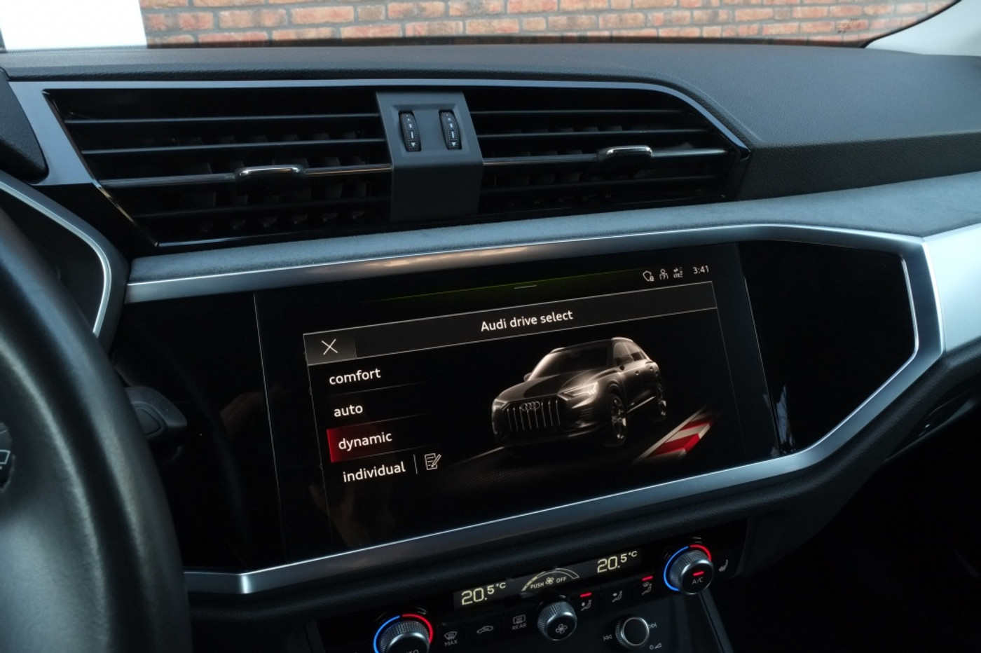 Foto van Audi Q3 E-tron