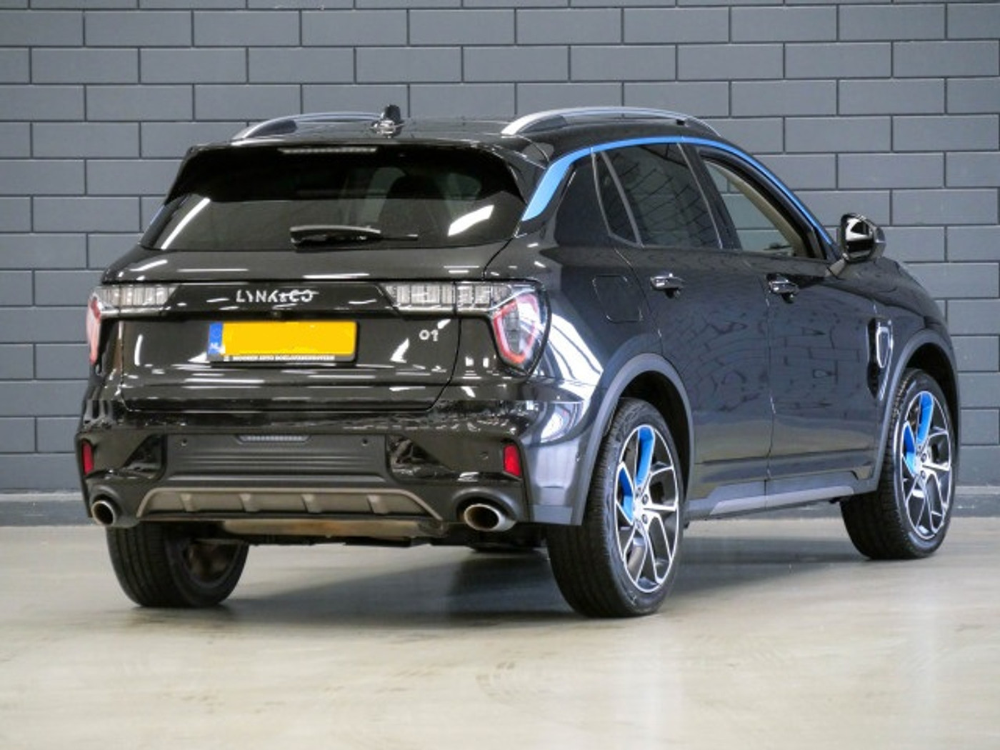 Foto van LYNK & Co 01