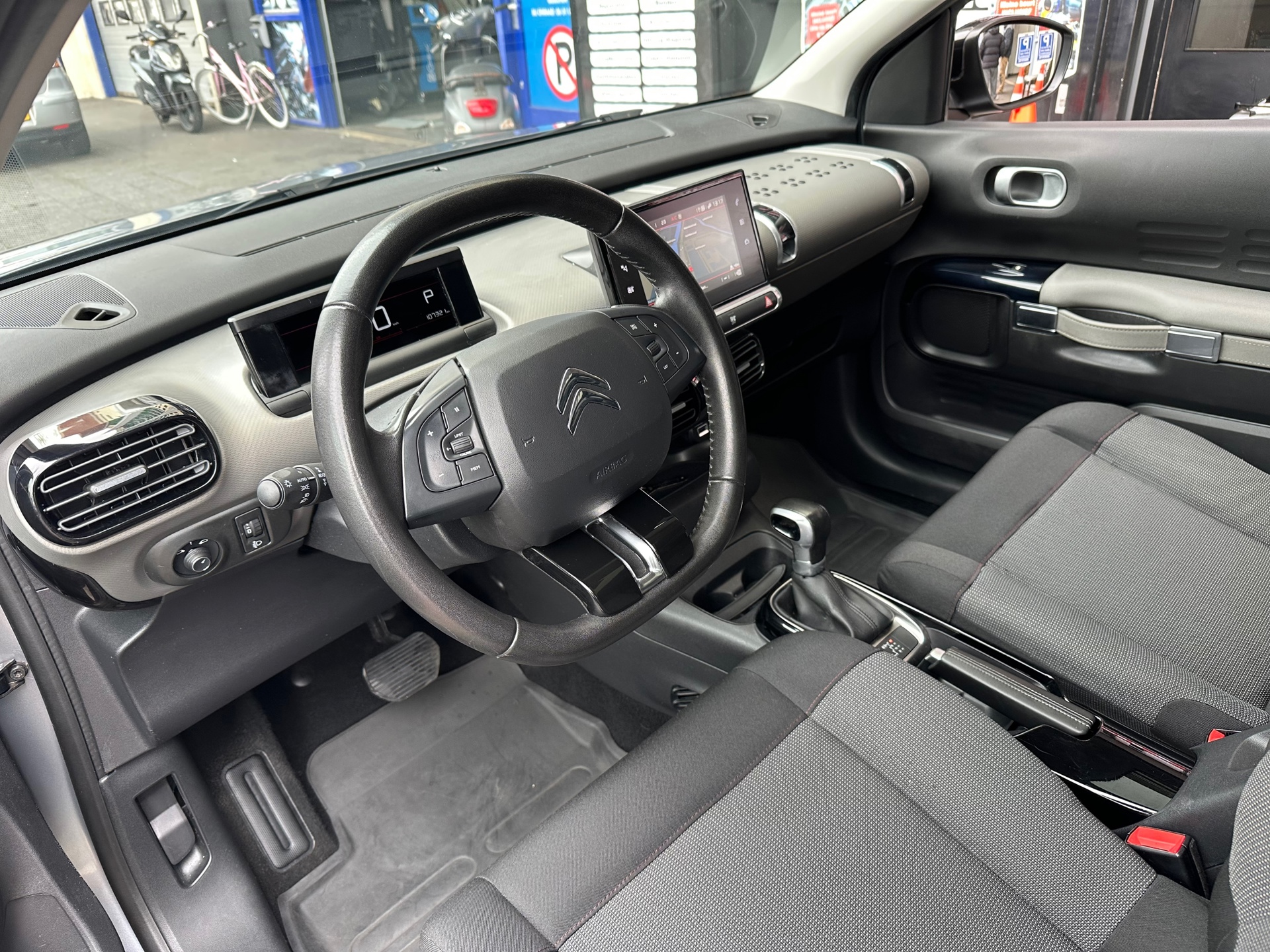 Foto van Citroen C4 Cactus