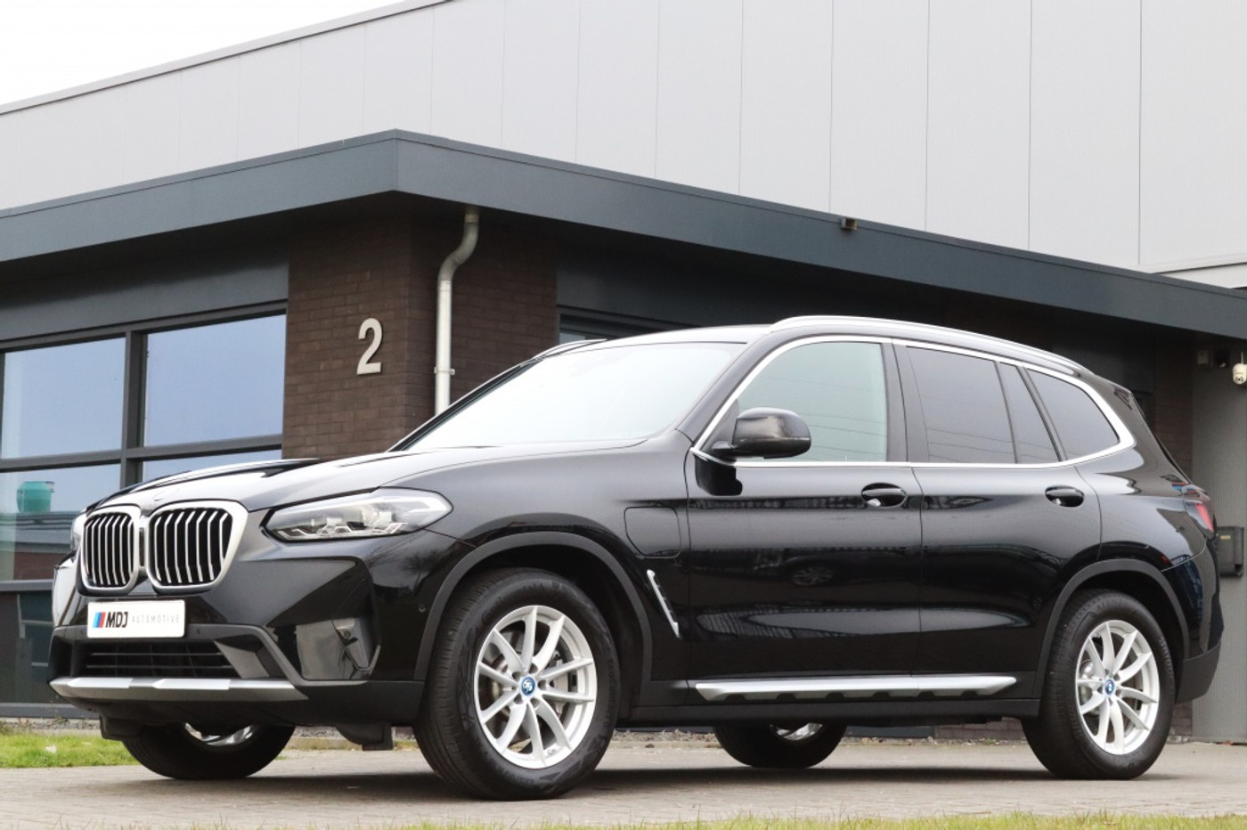 BMW X3 Xdrive30e xDrive30e High Exe Trekhaak Leder 1e eig Carplay Dealer OH 2022 - voorkant