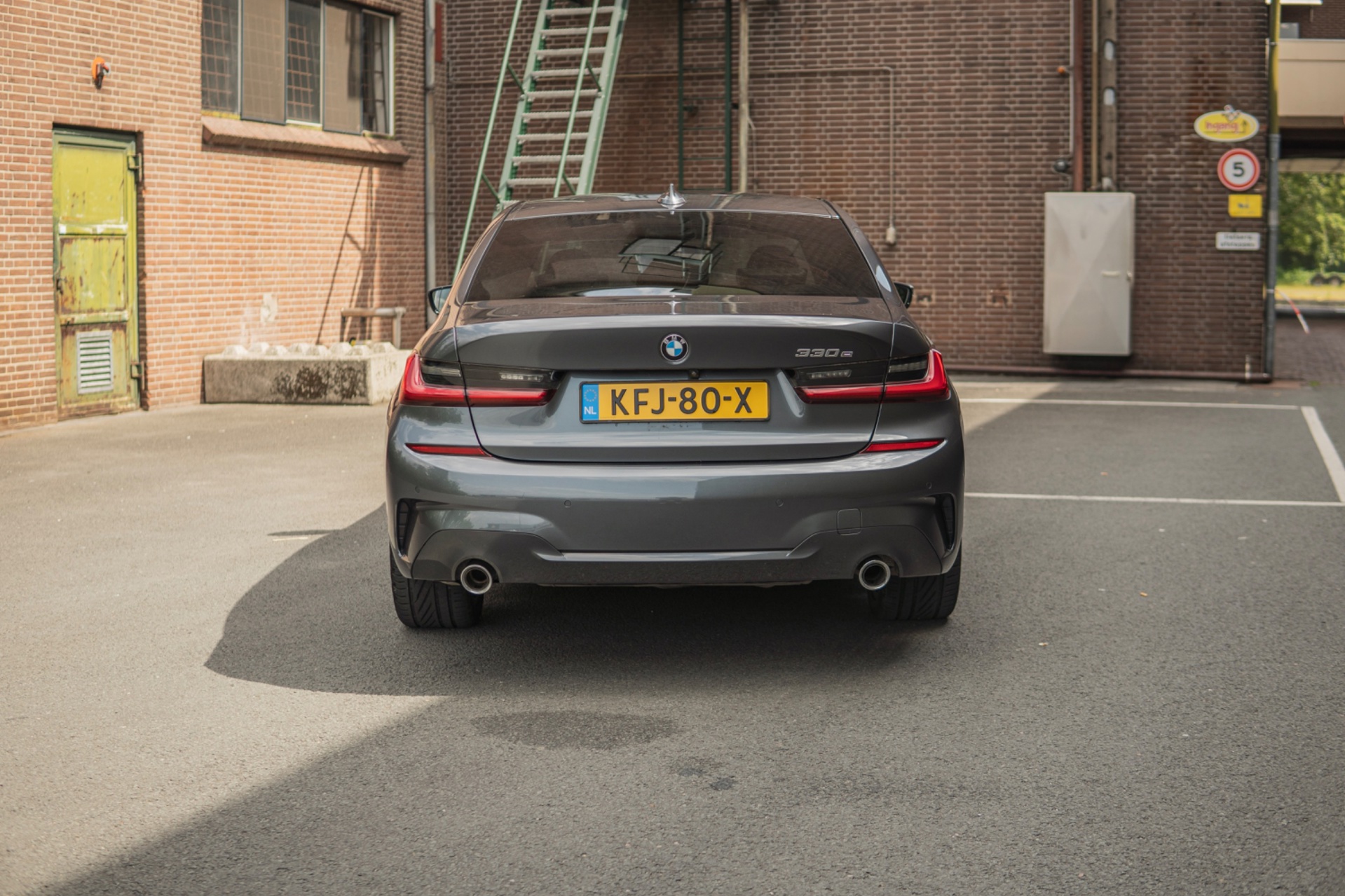 Foto van BMW 330e