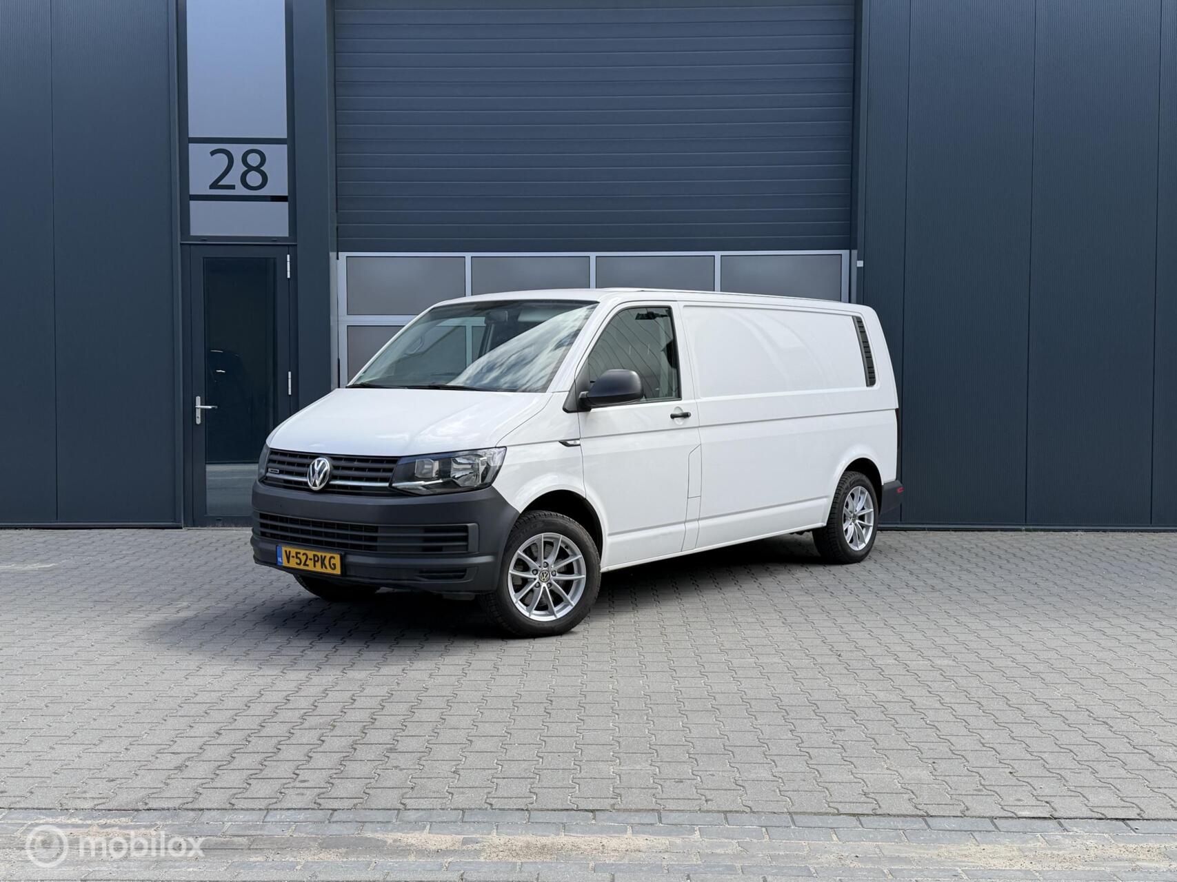 Volkswagen Transporter 2.0 TSI L2H3 4M Hi. 2017 - voorkant