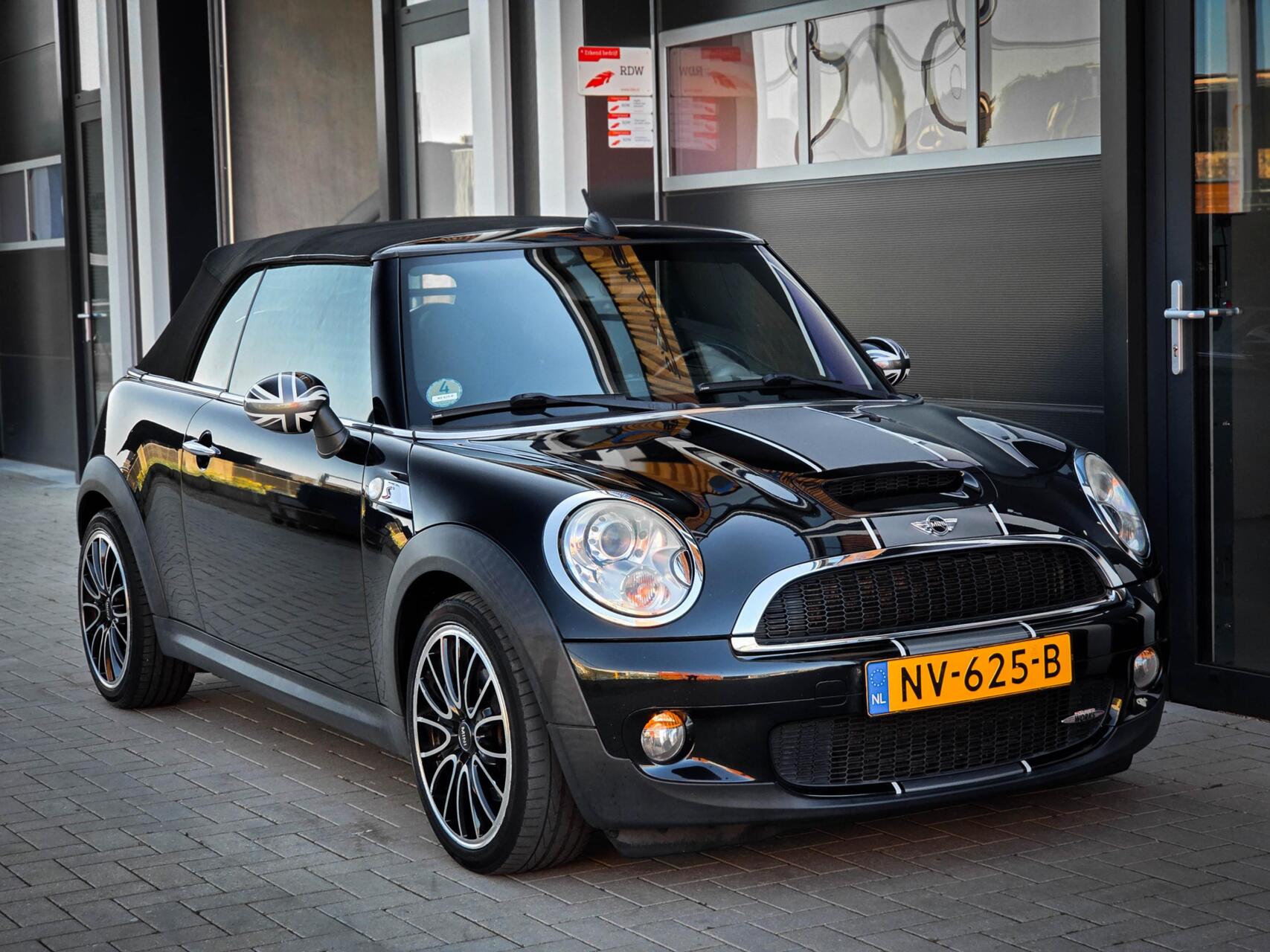 Foto van Mini Cooper S Cabrio