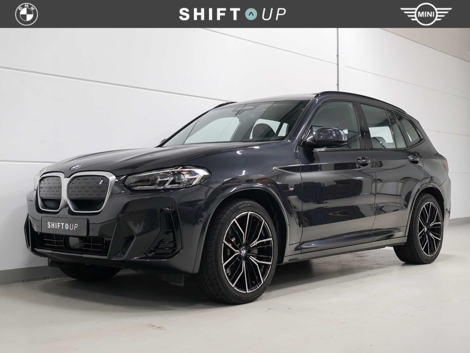 BMW Ix3 80 kWh M-Sport | Panoramadak | CoPilot | Elektr. Trekhaak 2023 - voorkant