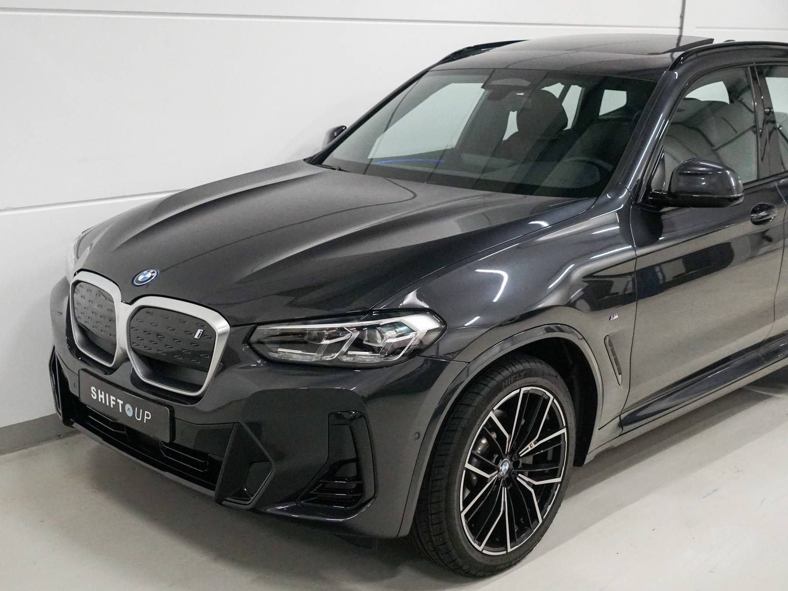 Foto van BMW Ix3