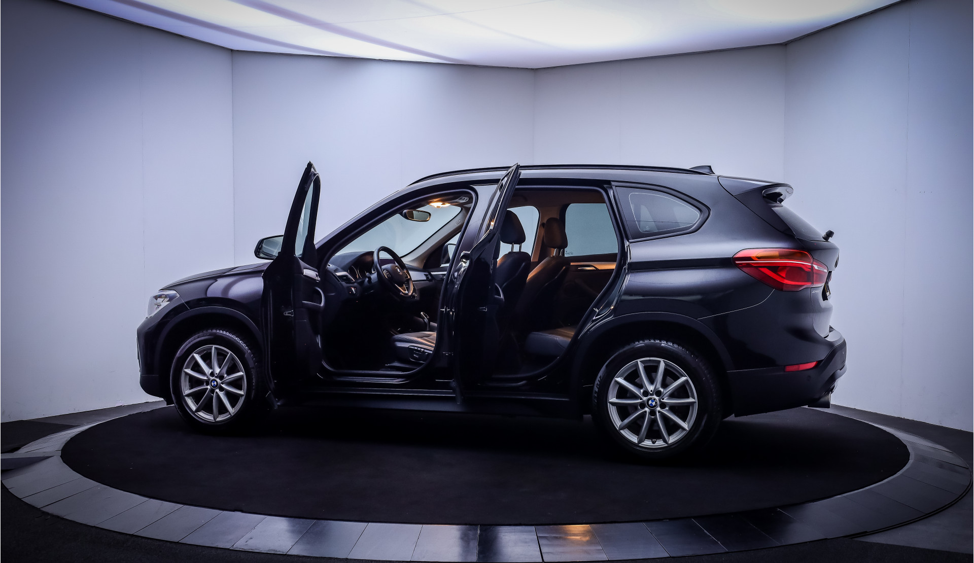 Foto van BMW X1 Xdrive20i