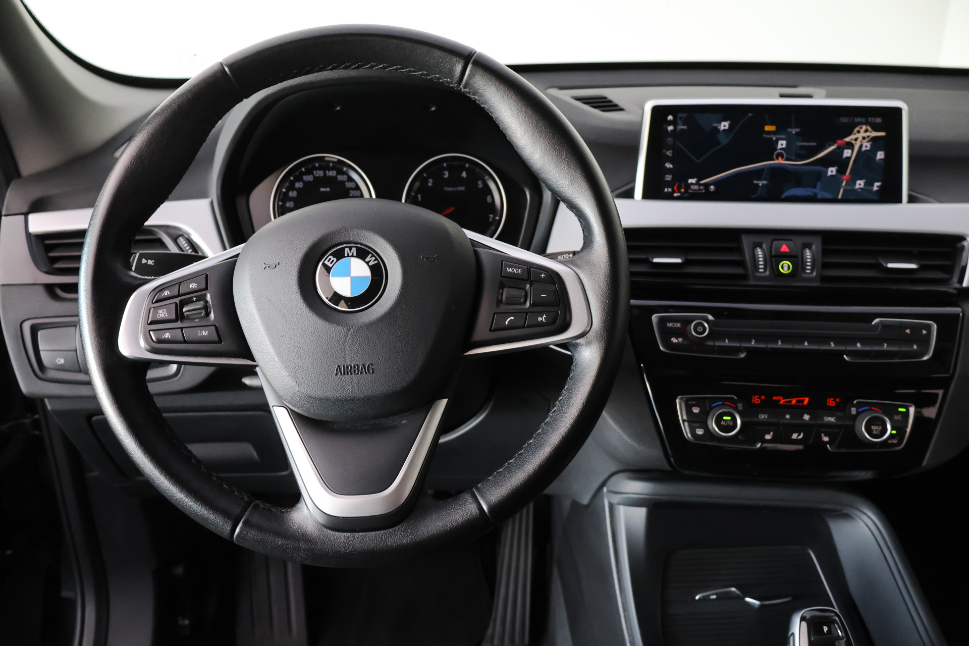 Foto van BMW X1 Xdrive20i