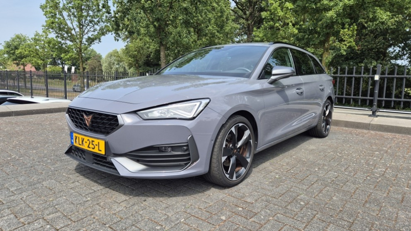 Cupra Cupra Leon SP Sportstourer 1.5 eTSI | Business Edition PLUS | Trekhaak | Navi | Camera | PDC | ECC | LED | Cruise Ctrl. | 2024 - voorkant