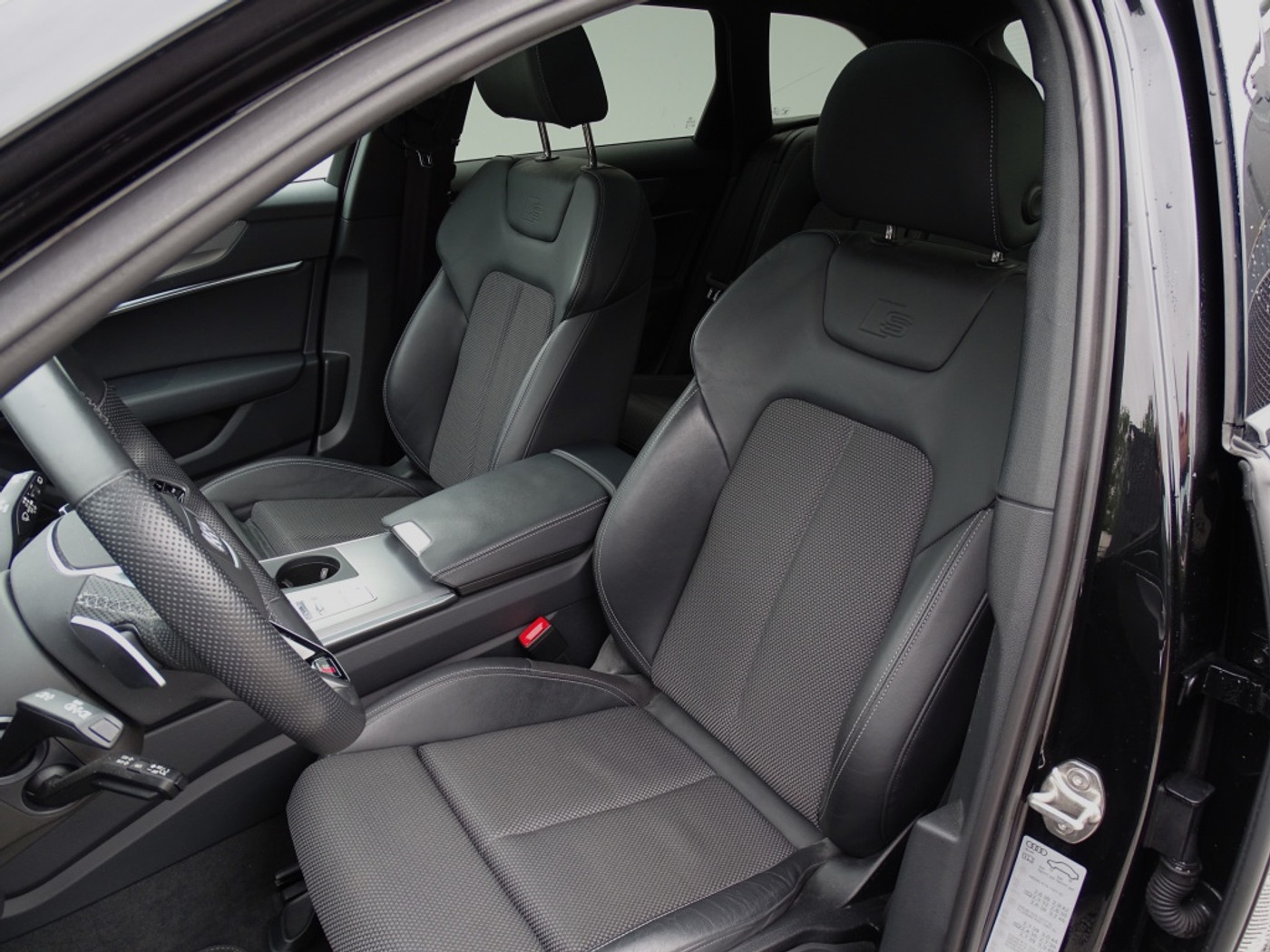 Foto van Audi A6 Avant 55 TFSI E