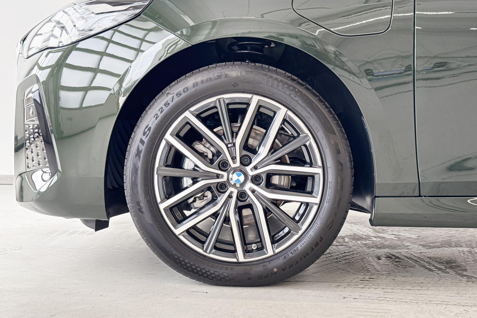 Foto van BMW 225e xDrive Active Tourer