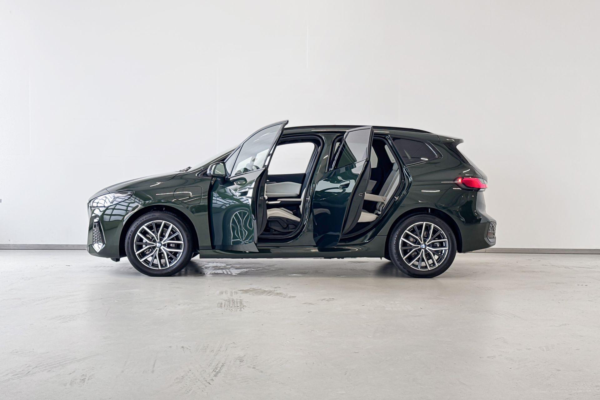 Foto van BMW 225e xDrive Active Tourer