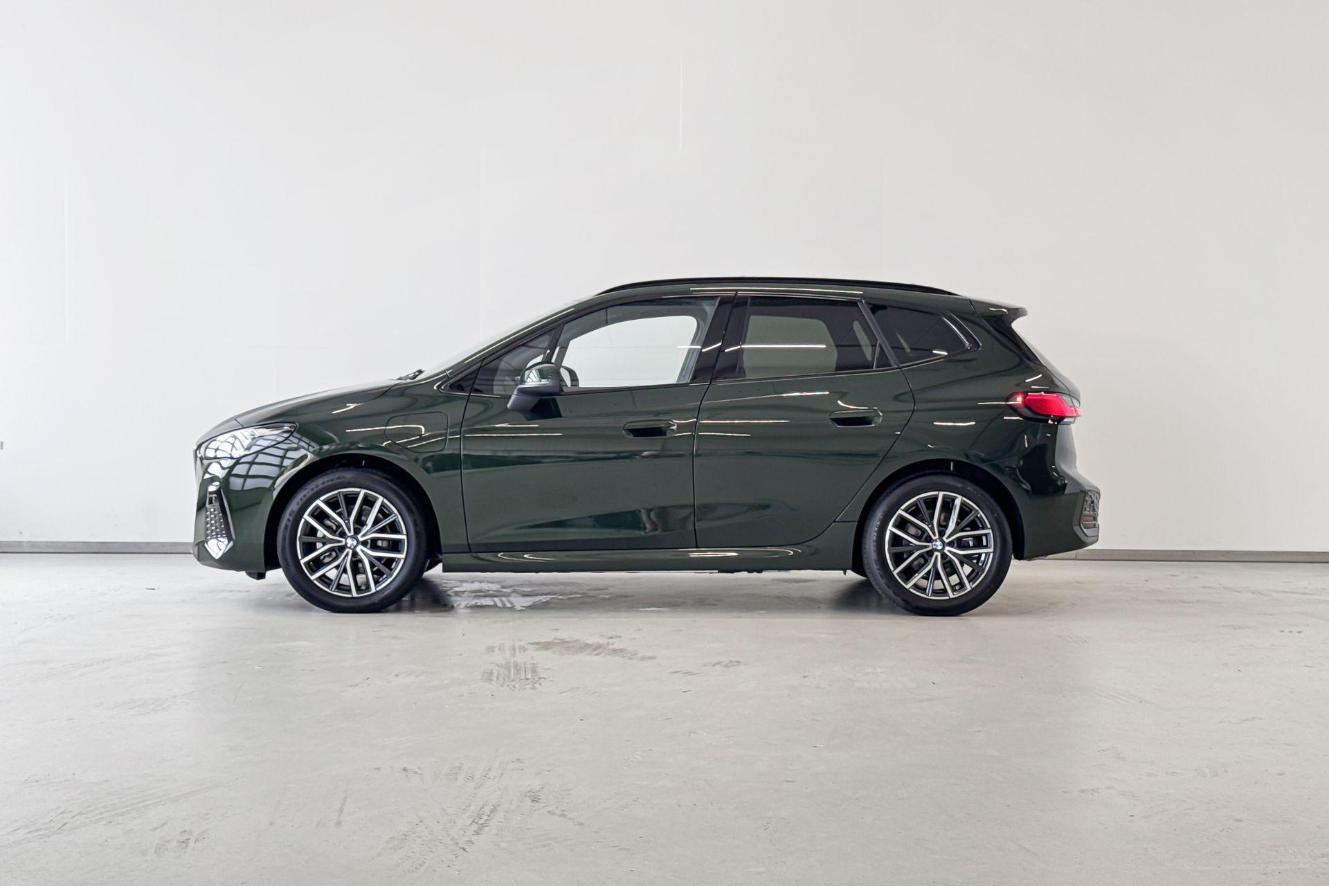 Foto van BMW 225e xDrive Active Tourer