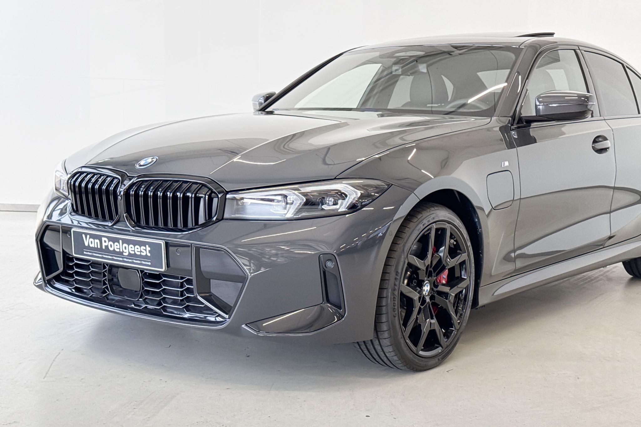 Foto van BMW 330e