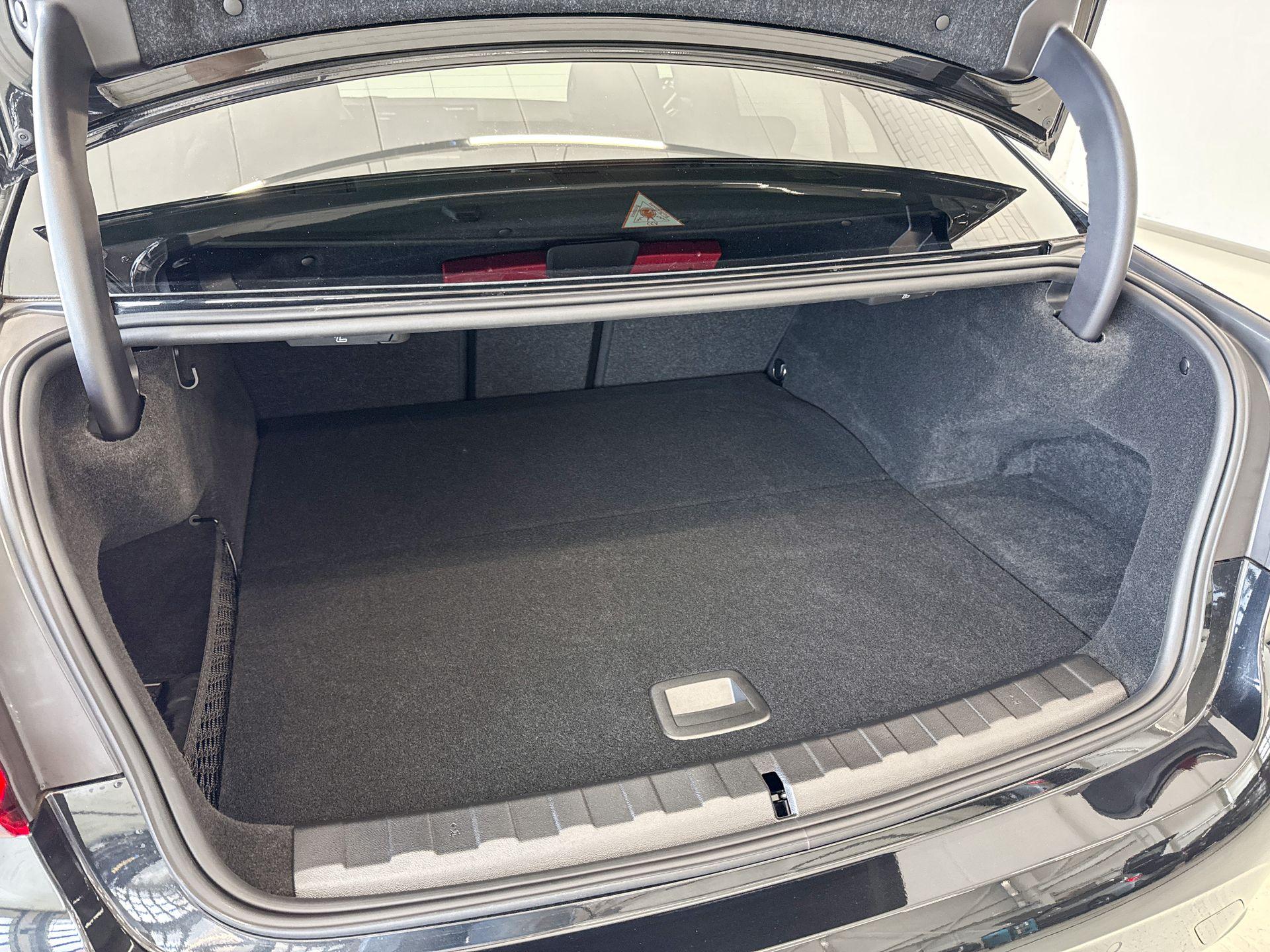 Foto van BMW 330e