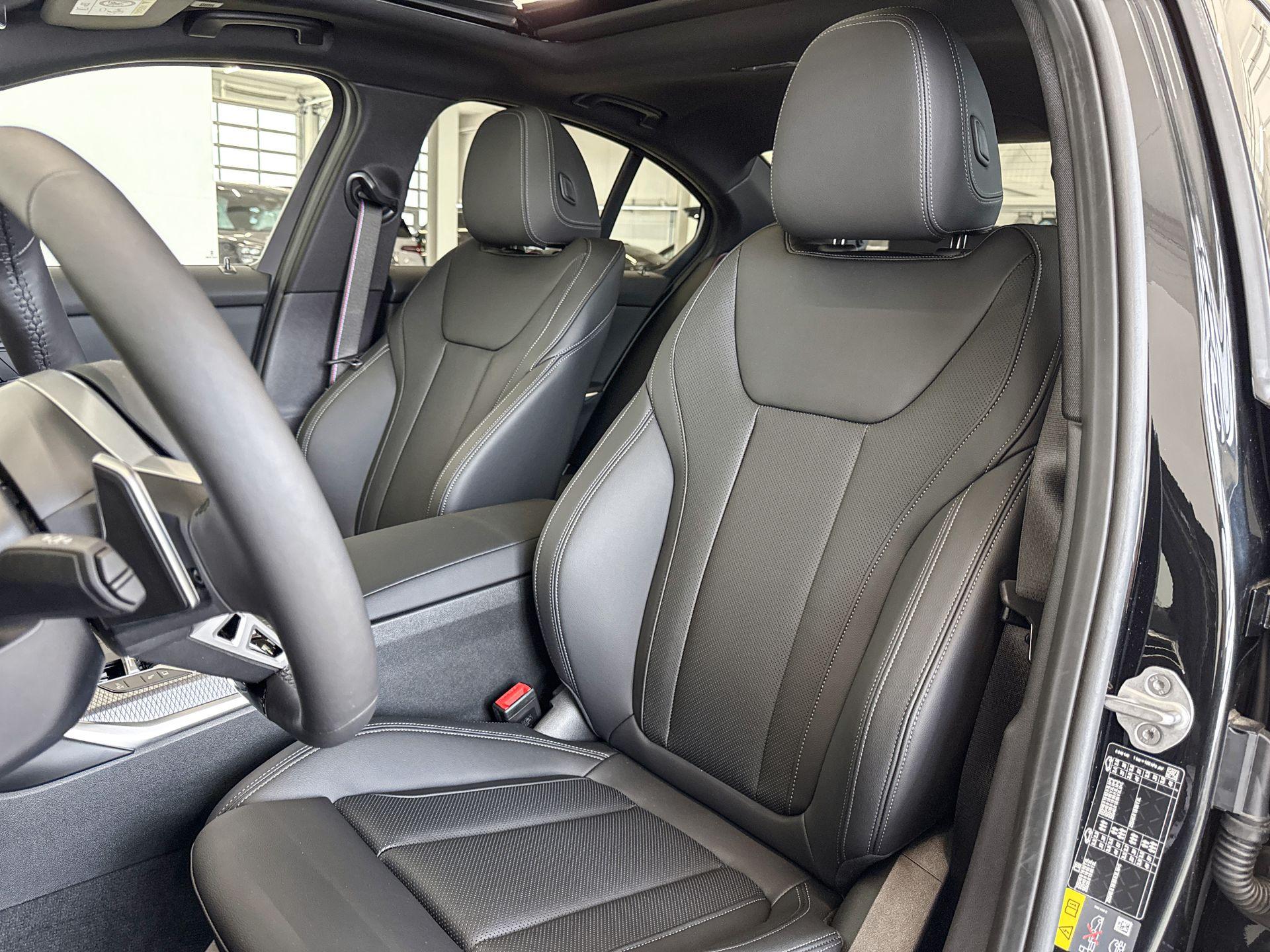 Foto van BMW 330e