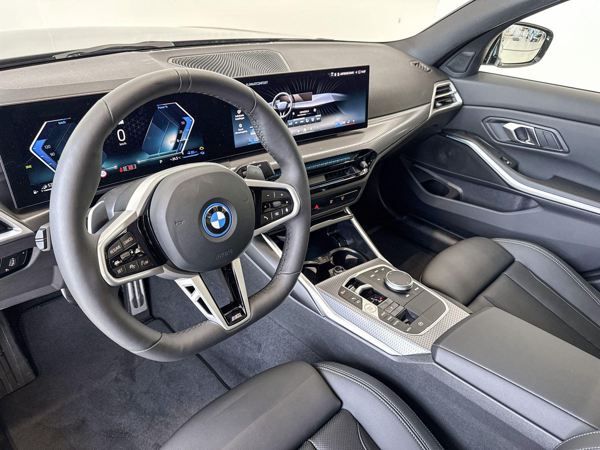 Foto van BMW 330e