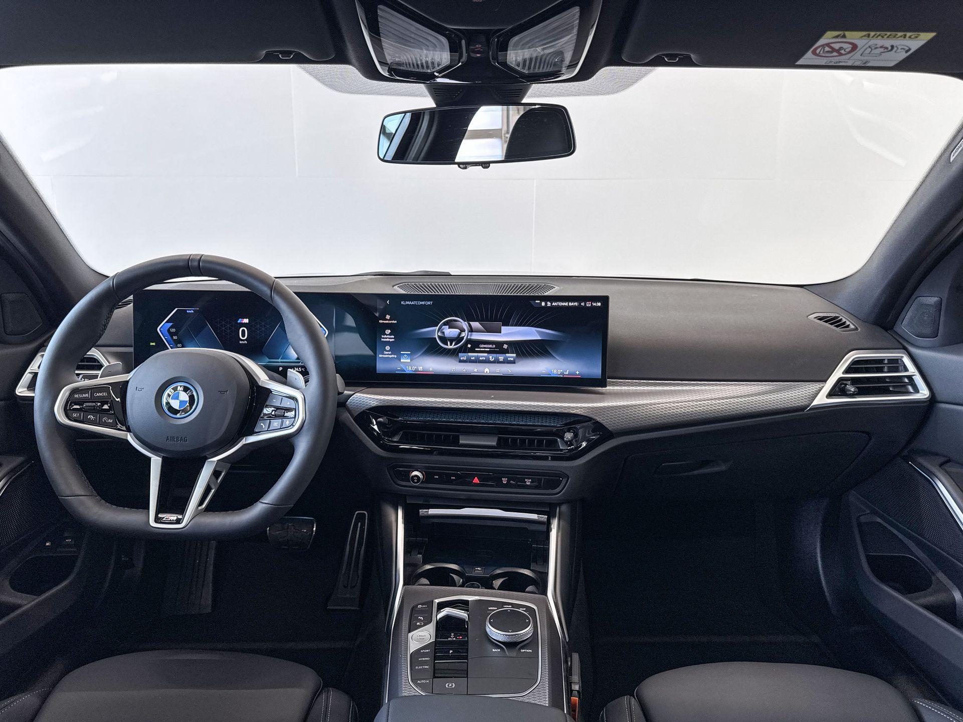 Foto van BMW 330e