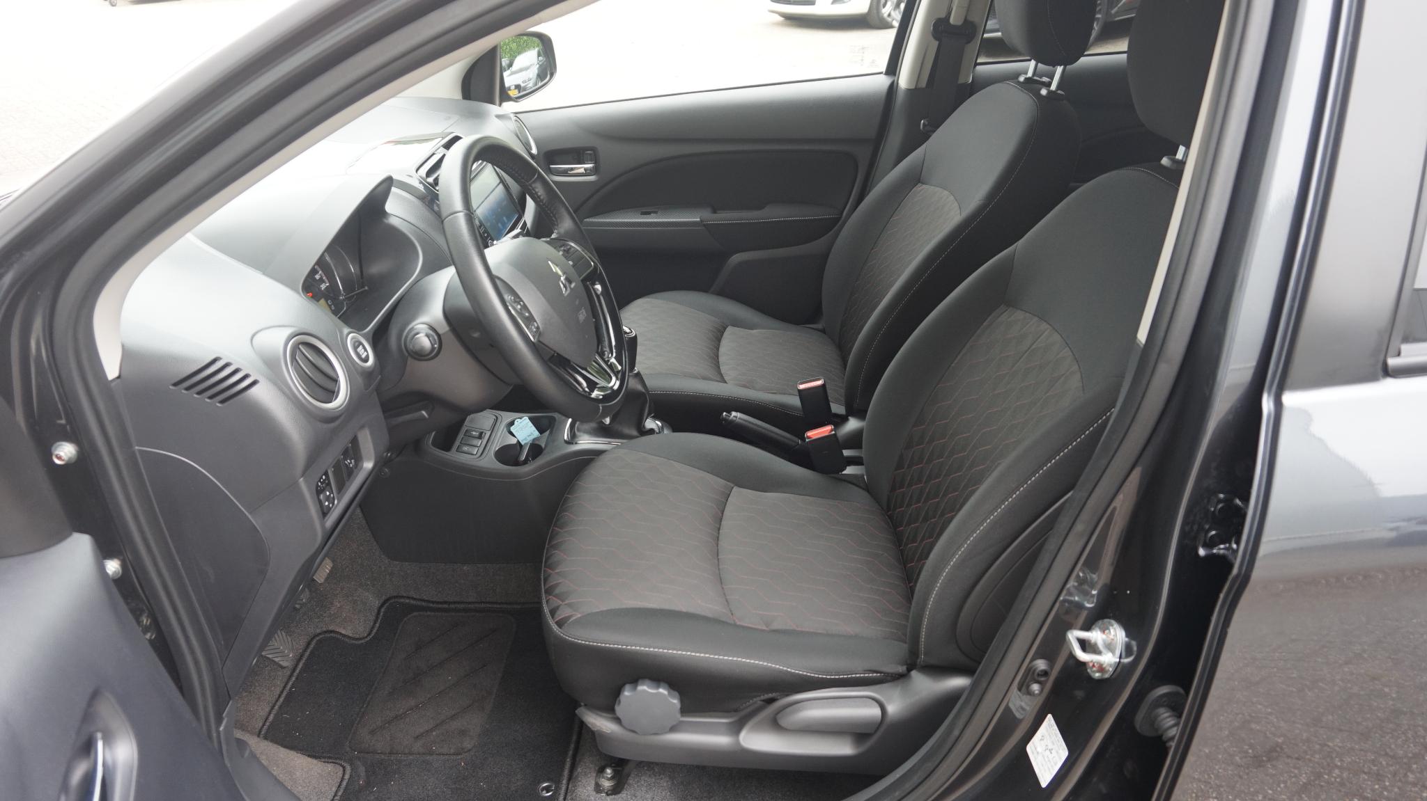 Foto van Mitsubishi Mitsubishi Space Star