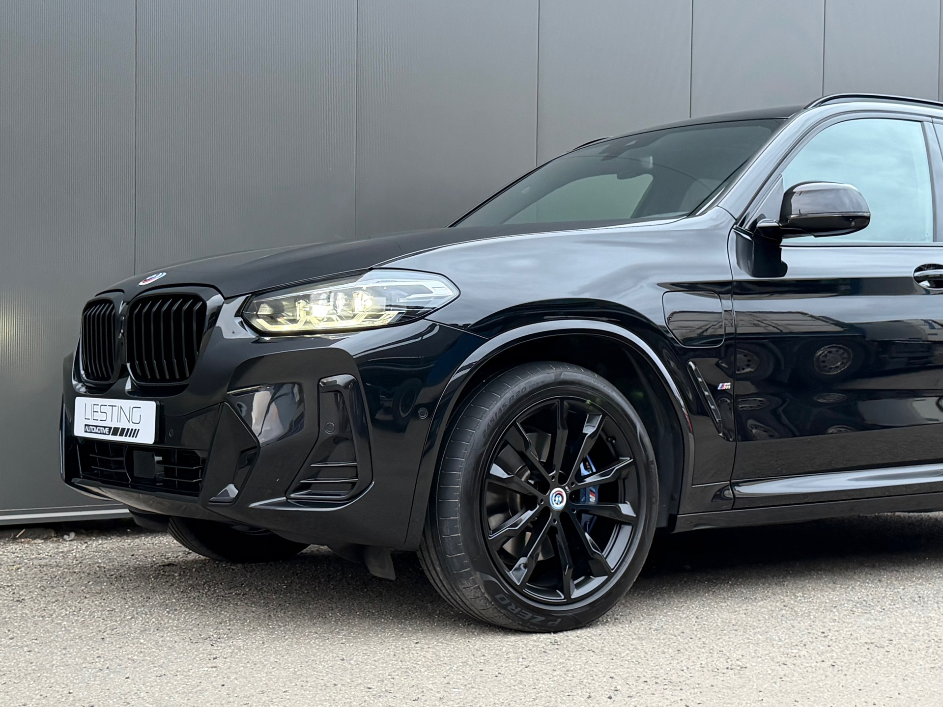 Foto van BMW X3 Xdrive30e